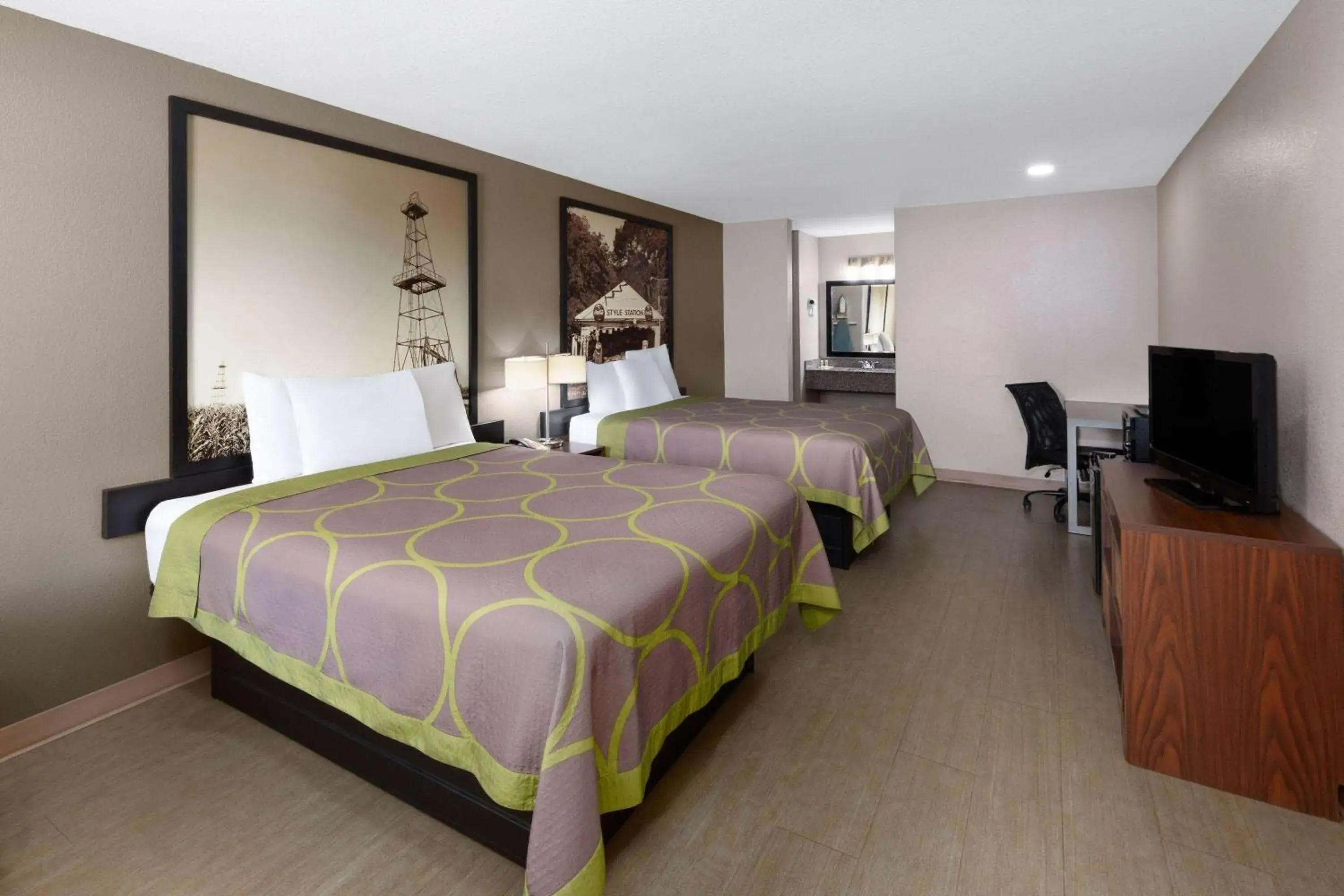 Queen Room with Two Queen Beds - Non-Smoking in Super 8 by Wyndham Buffalo Queen Room with Two Queen Beds - Non-Smoking in Super 8 by Wyndham Buffalo