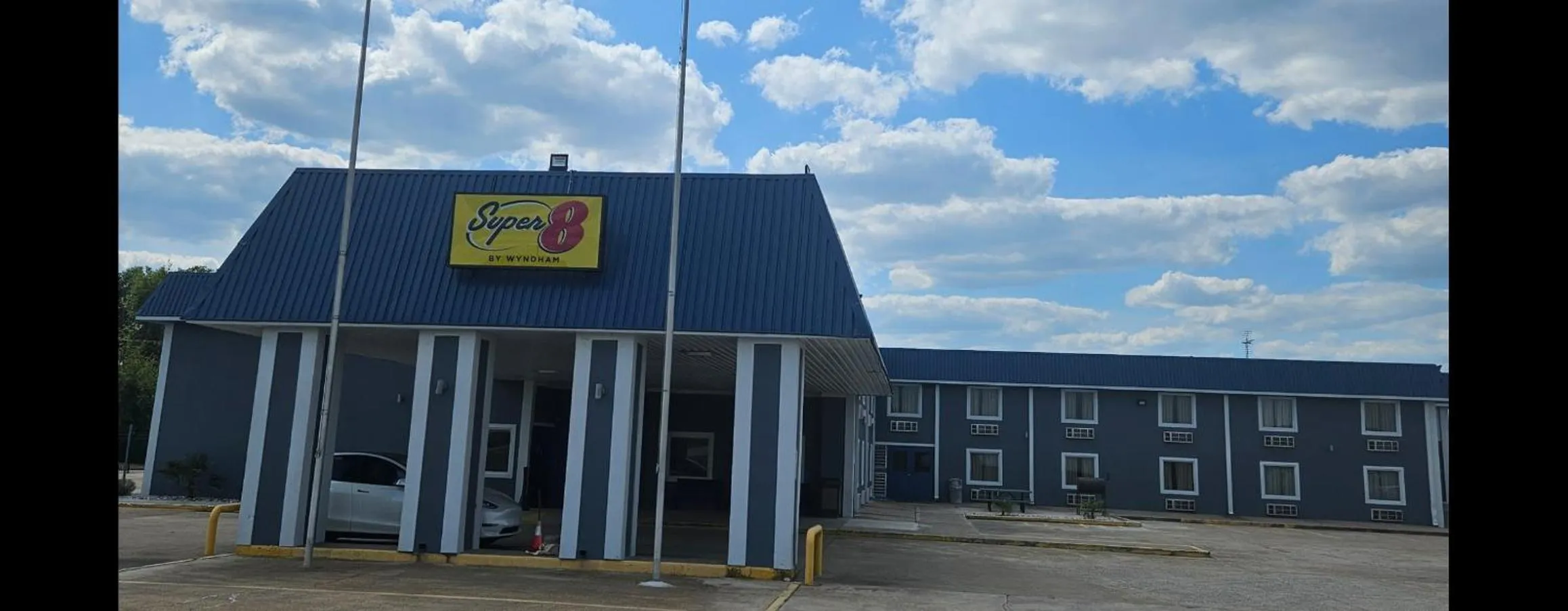 Property building in Super 8 by Wyndham Buffalo