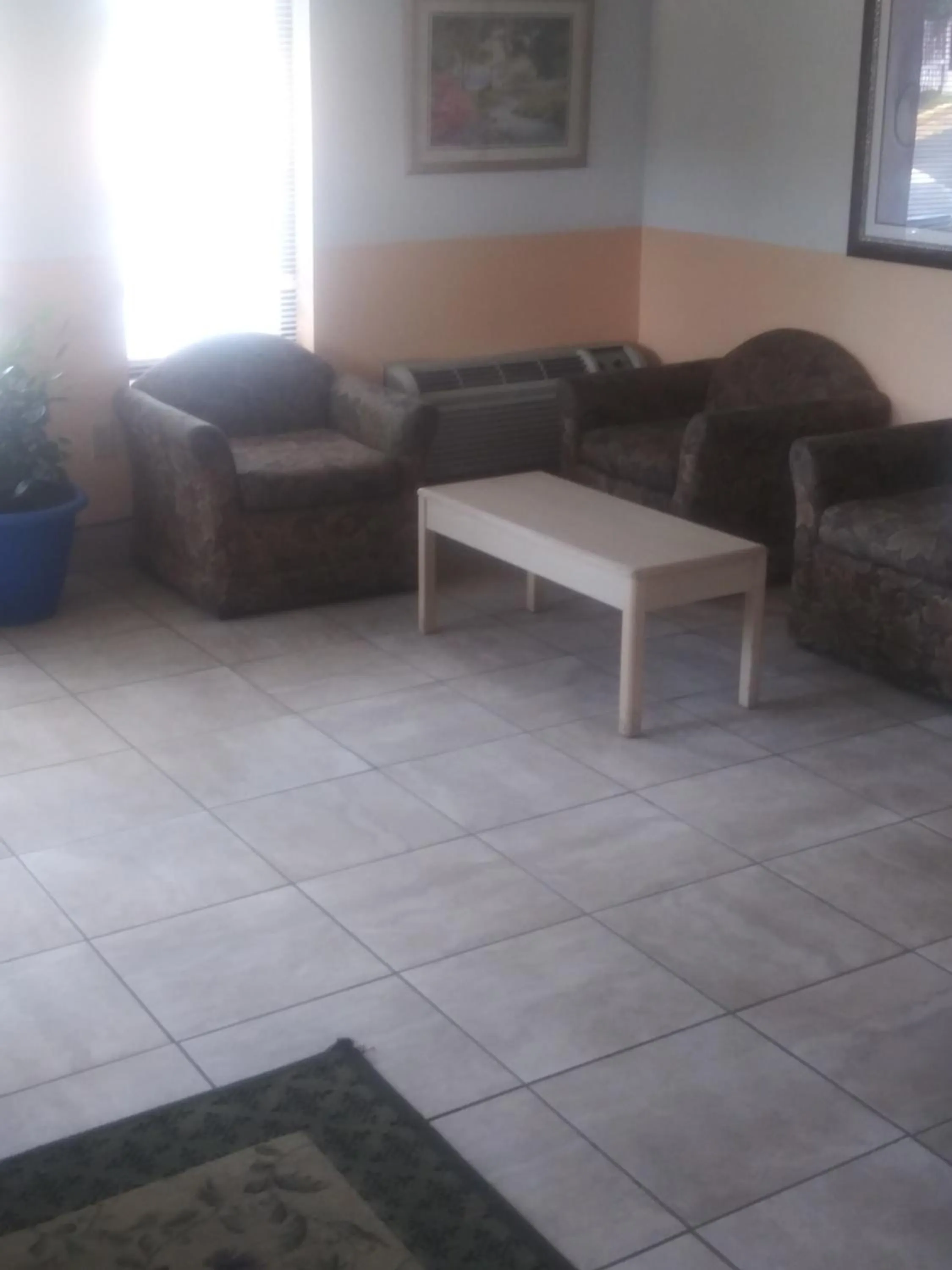 Living room in Rodeway Inn Jonesboro - Atlanta South