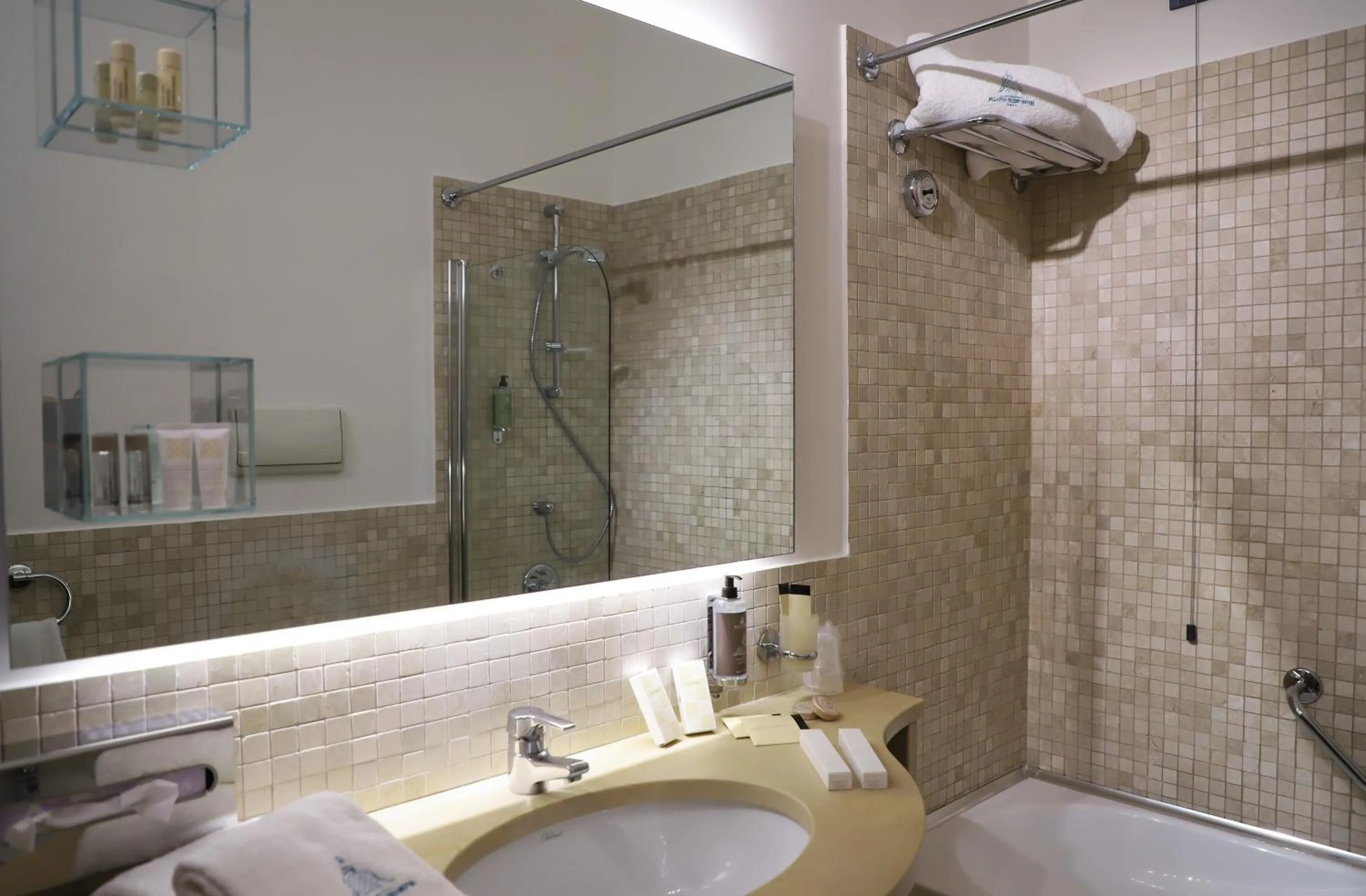 Bathroom in Palazzo Filisio - Regia Restaurant