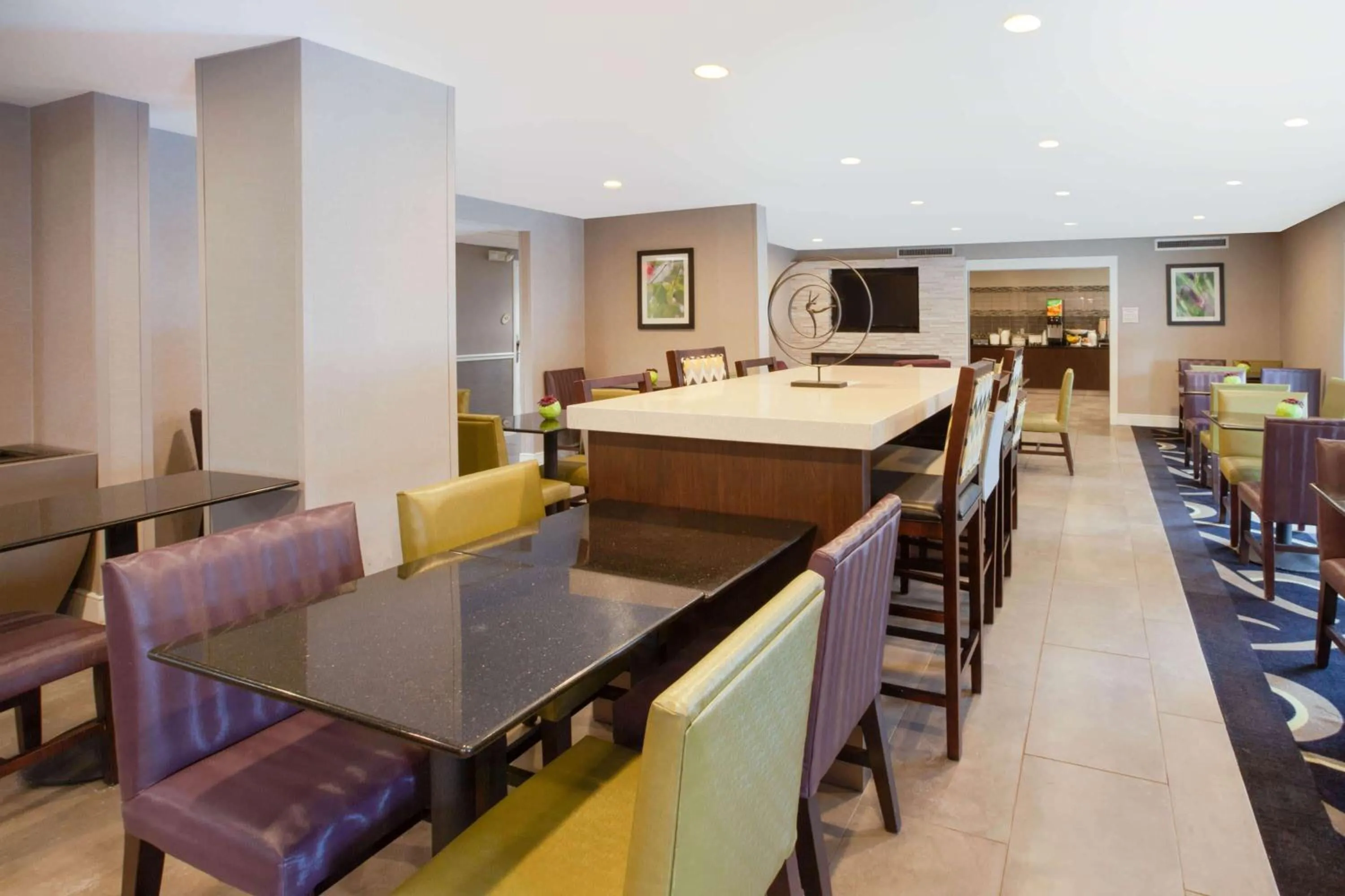 Breakfast in La Quinta by Wyndham Detroit Utica