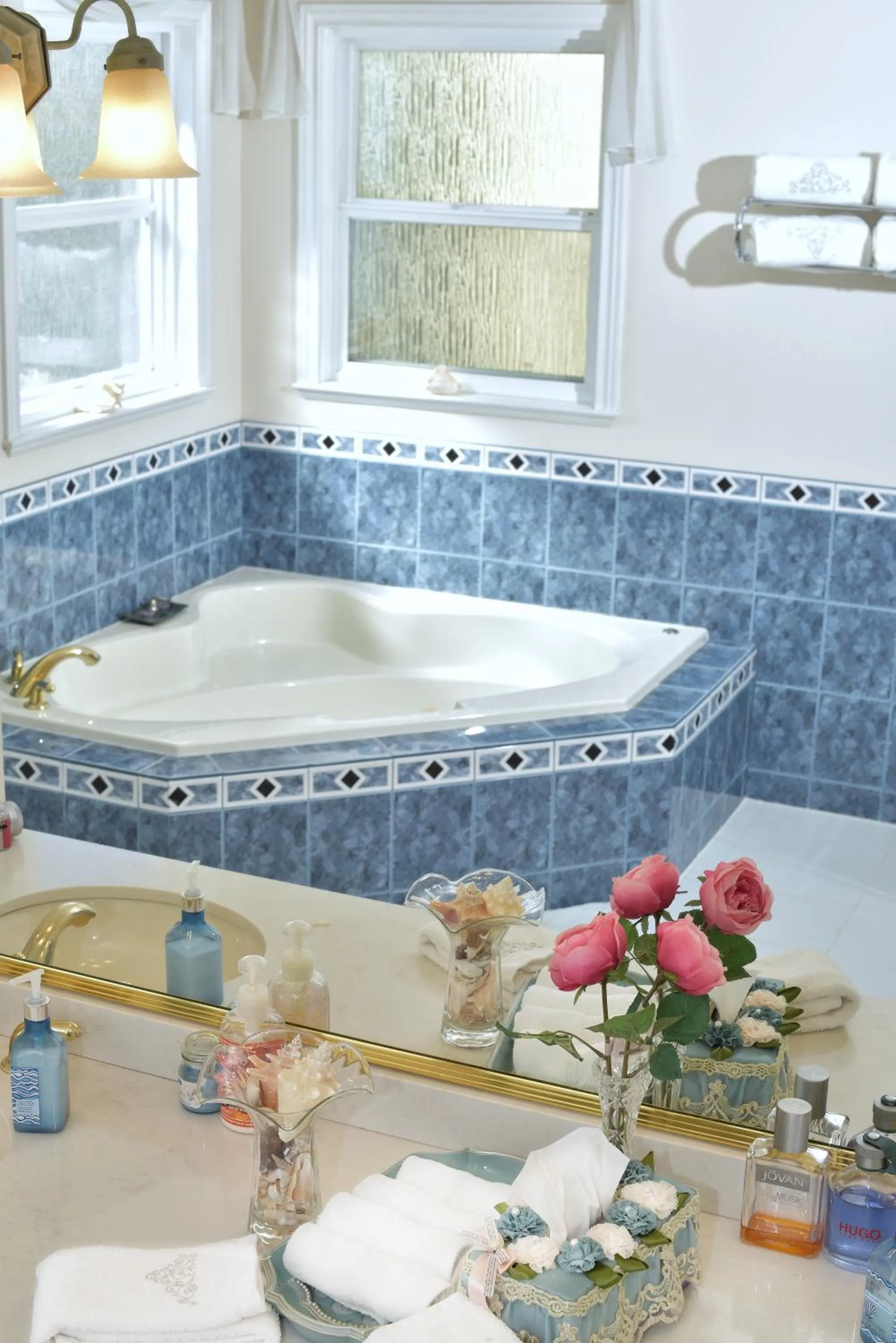 Hot Tub in Star of the Sea guest house