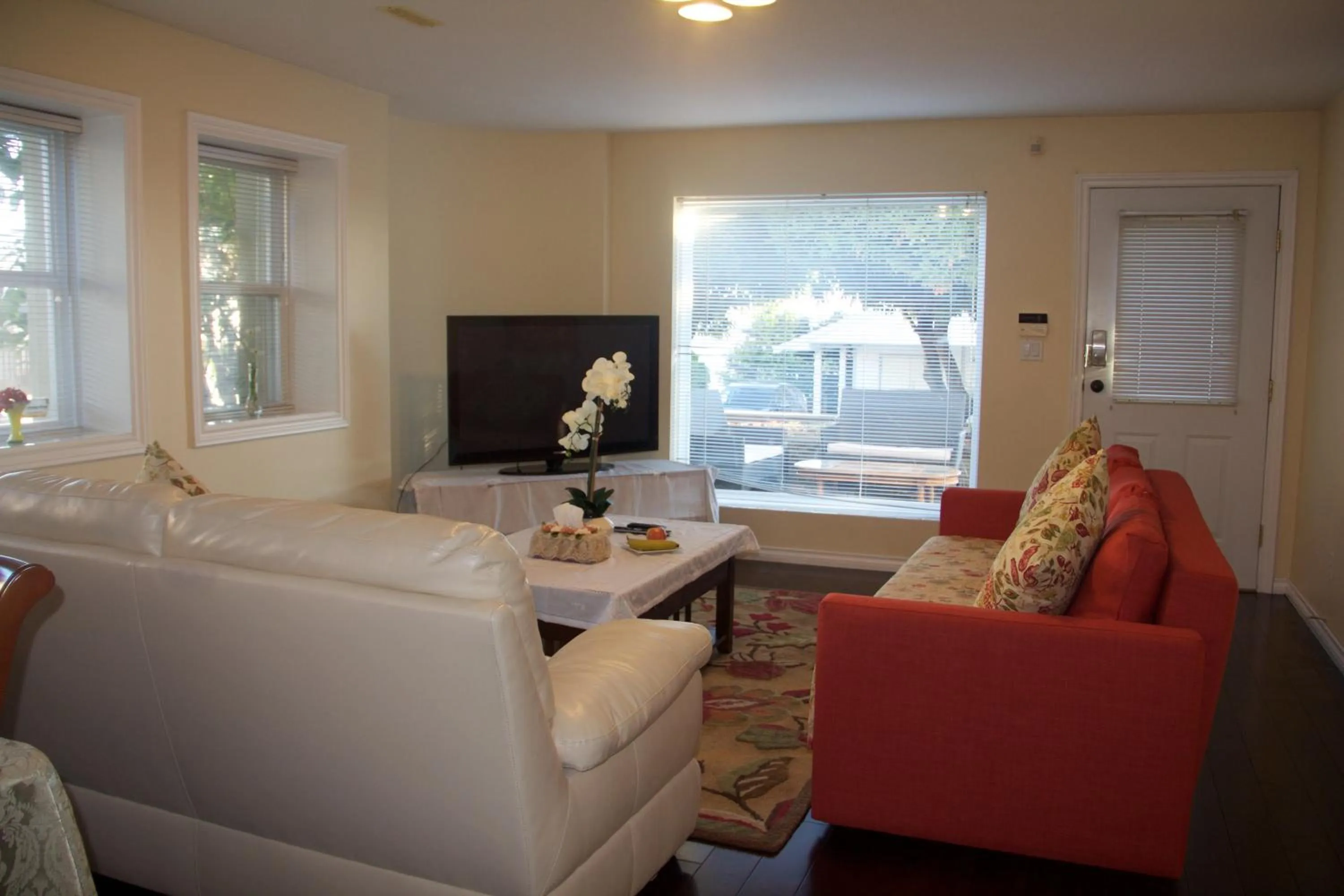 TV and multimedia in Star of the Sea guest house