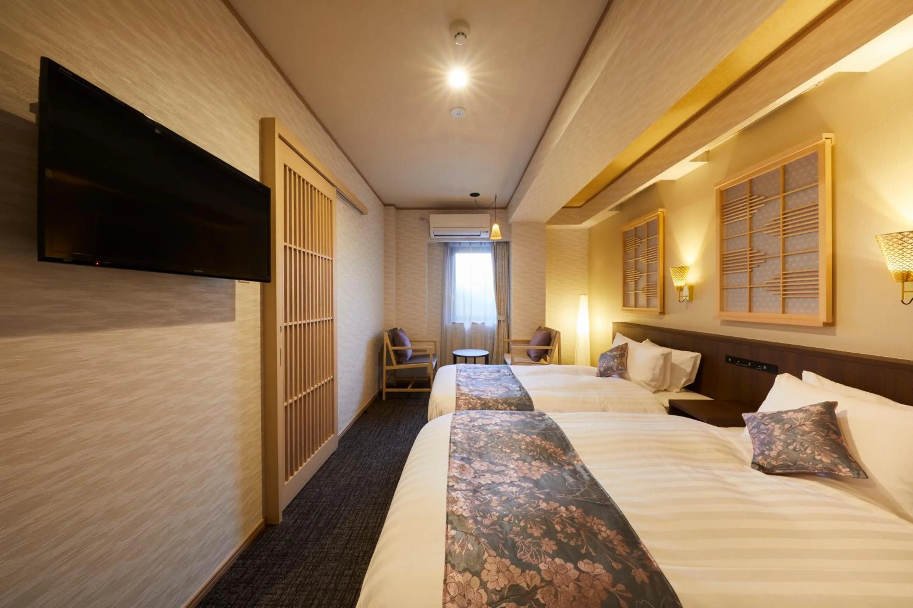 Photo of the whole room, Bed in Rinn Miyagawacho Grande