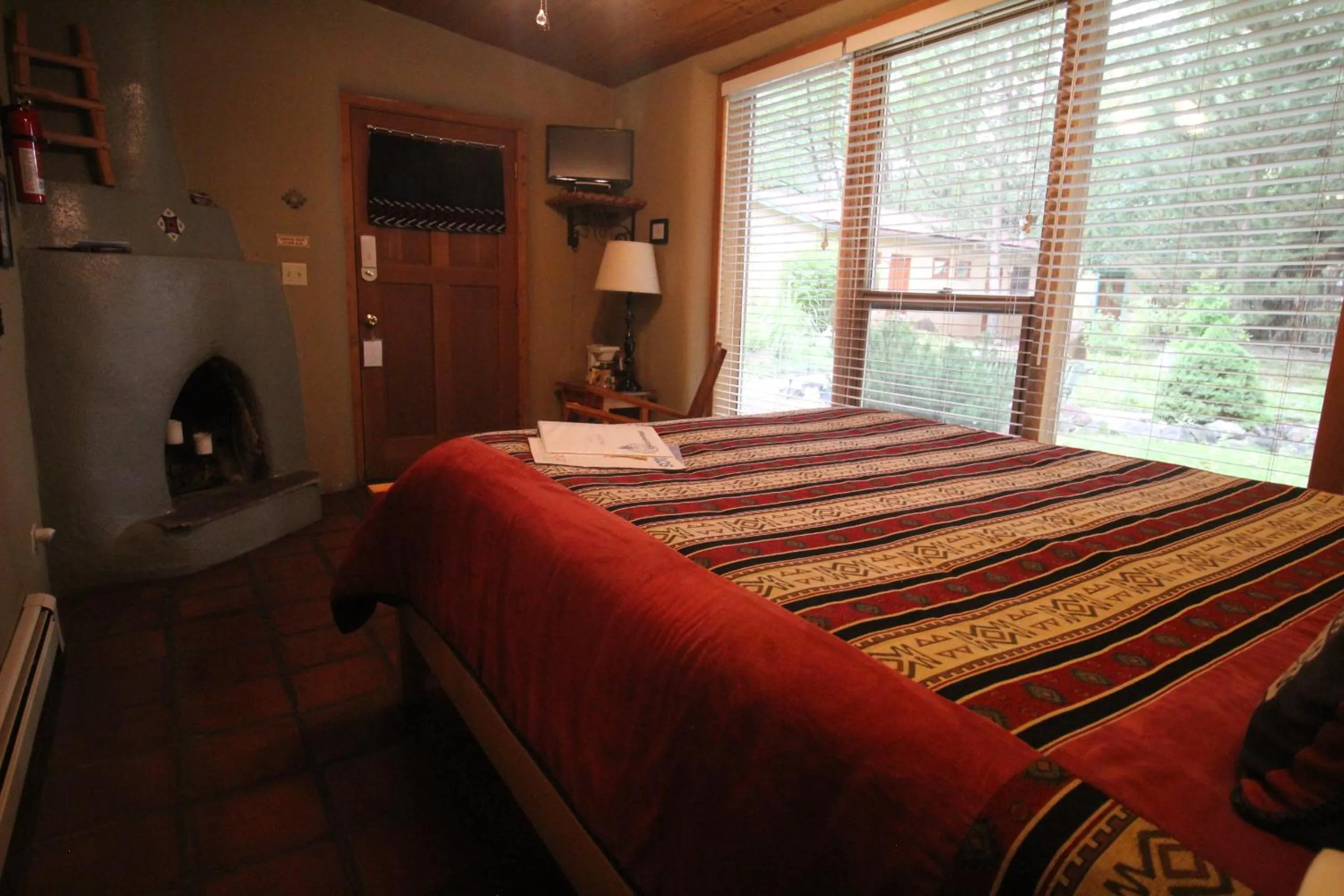 Bed in Dreamcatcher B&B