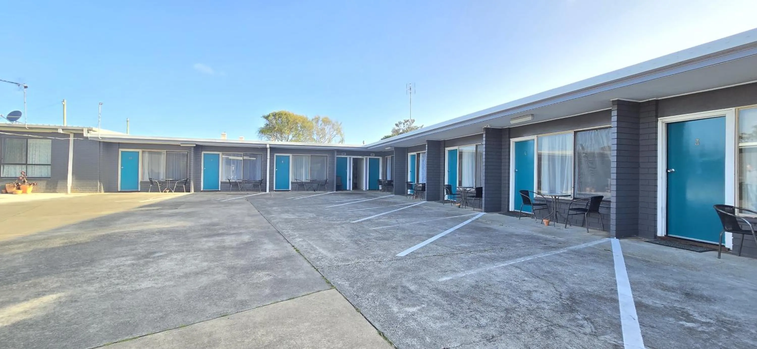 Property building in Admella Motel