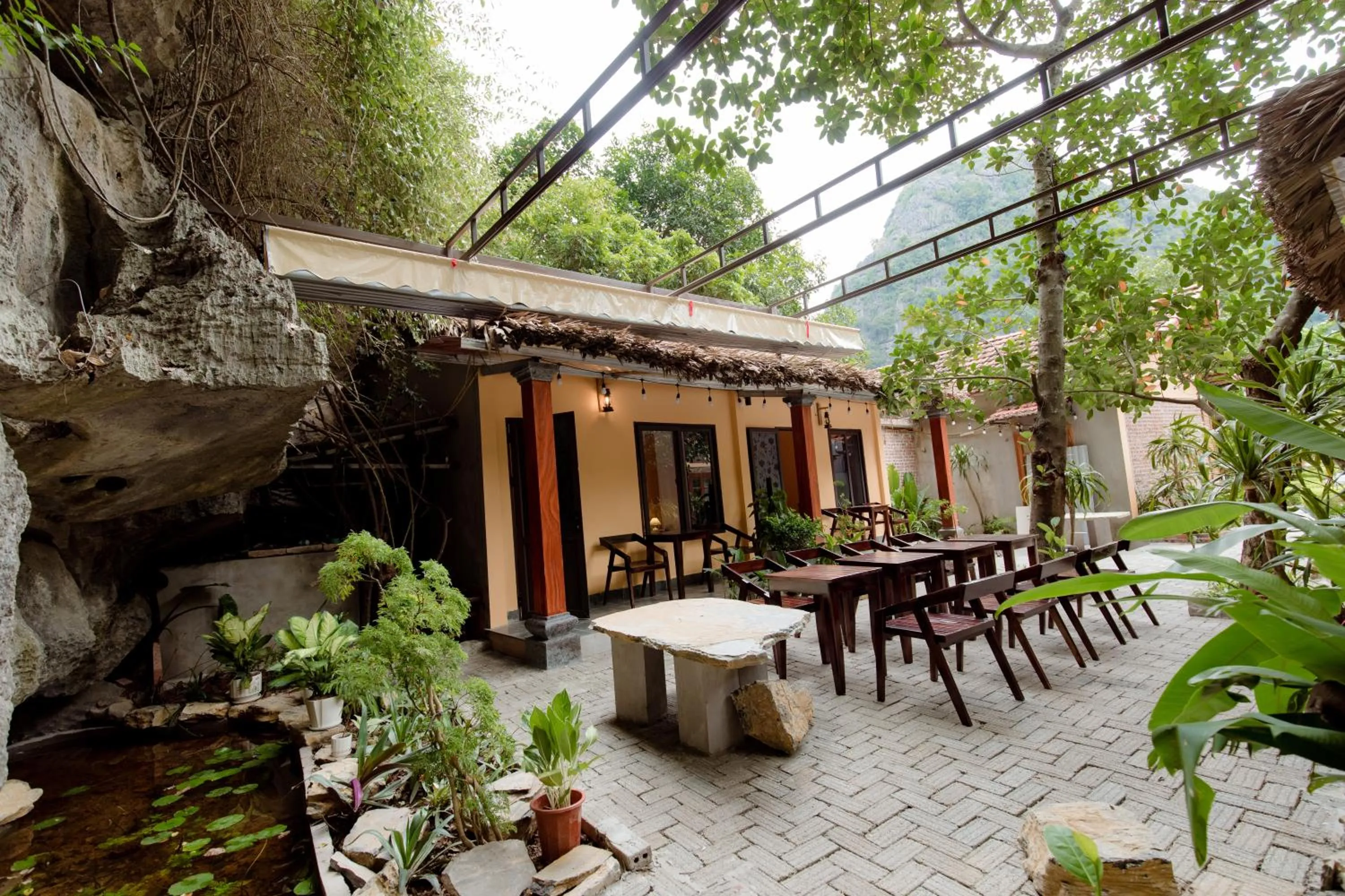 Restaurant/places to eat in Tam Coc Luxury Homestay