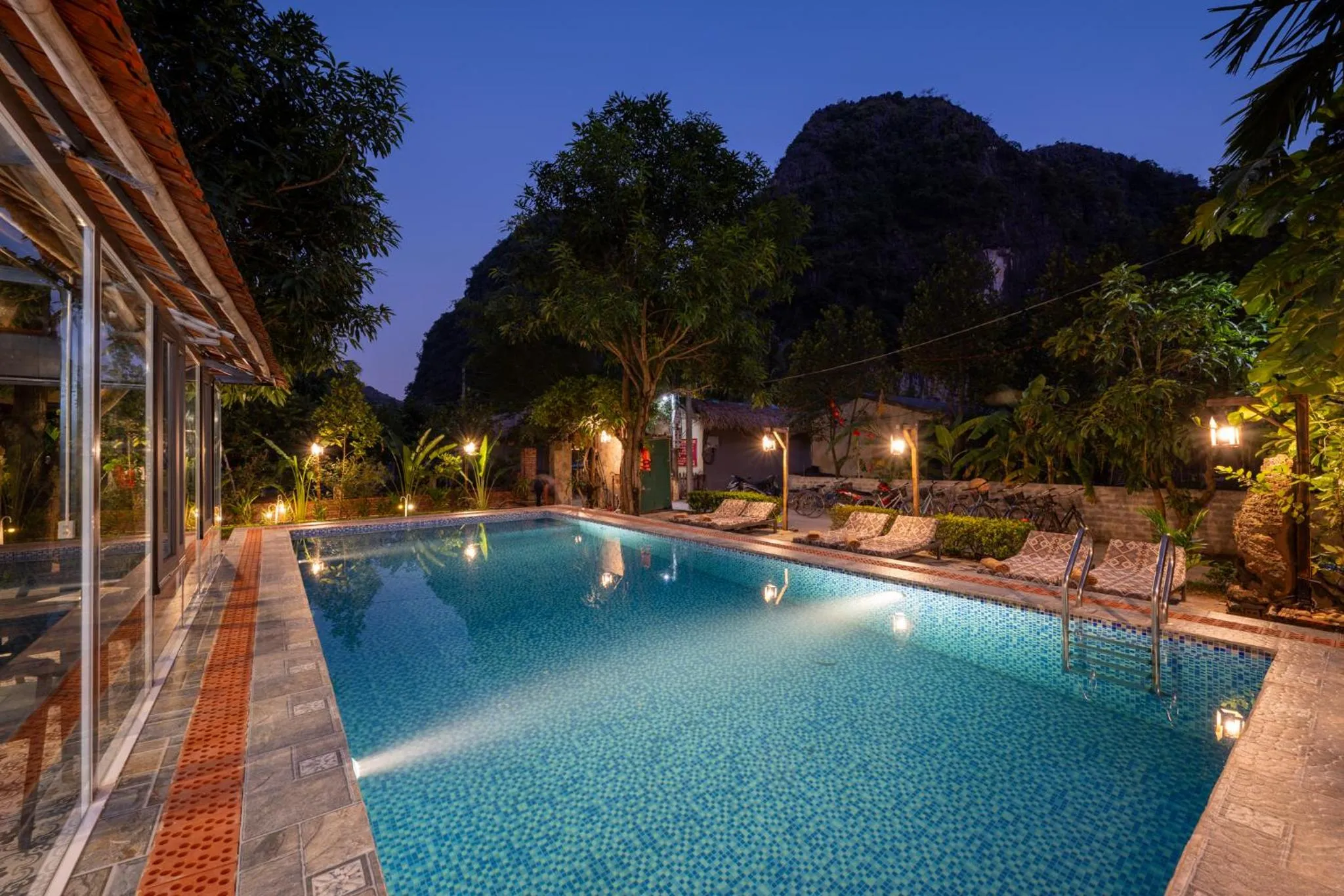 Swimming pool in Tam Coc Luxury Homestay