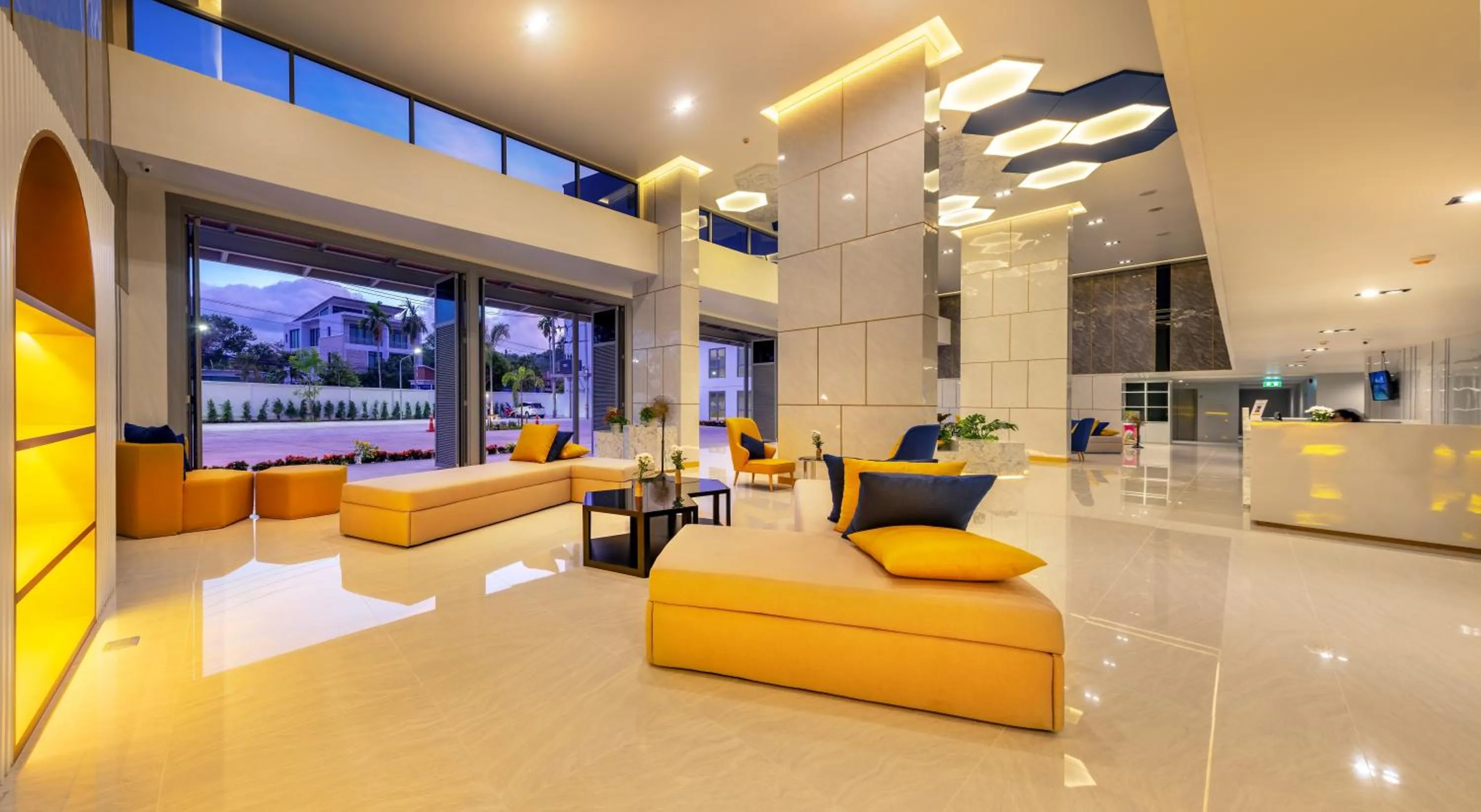 Lobby or reception in Beehive Boutique Hotel Phuket
