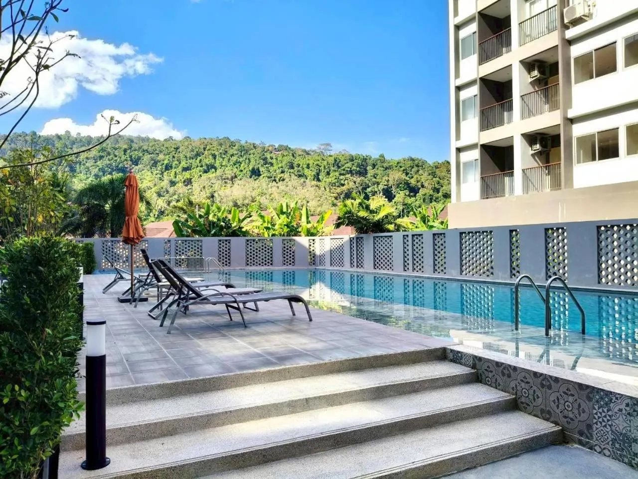 Swimming pool in Beehive Boutique Hotel Phuket