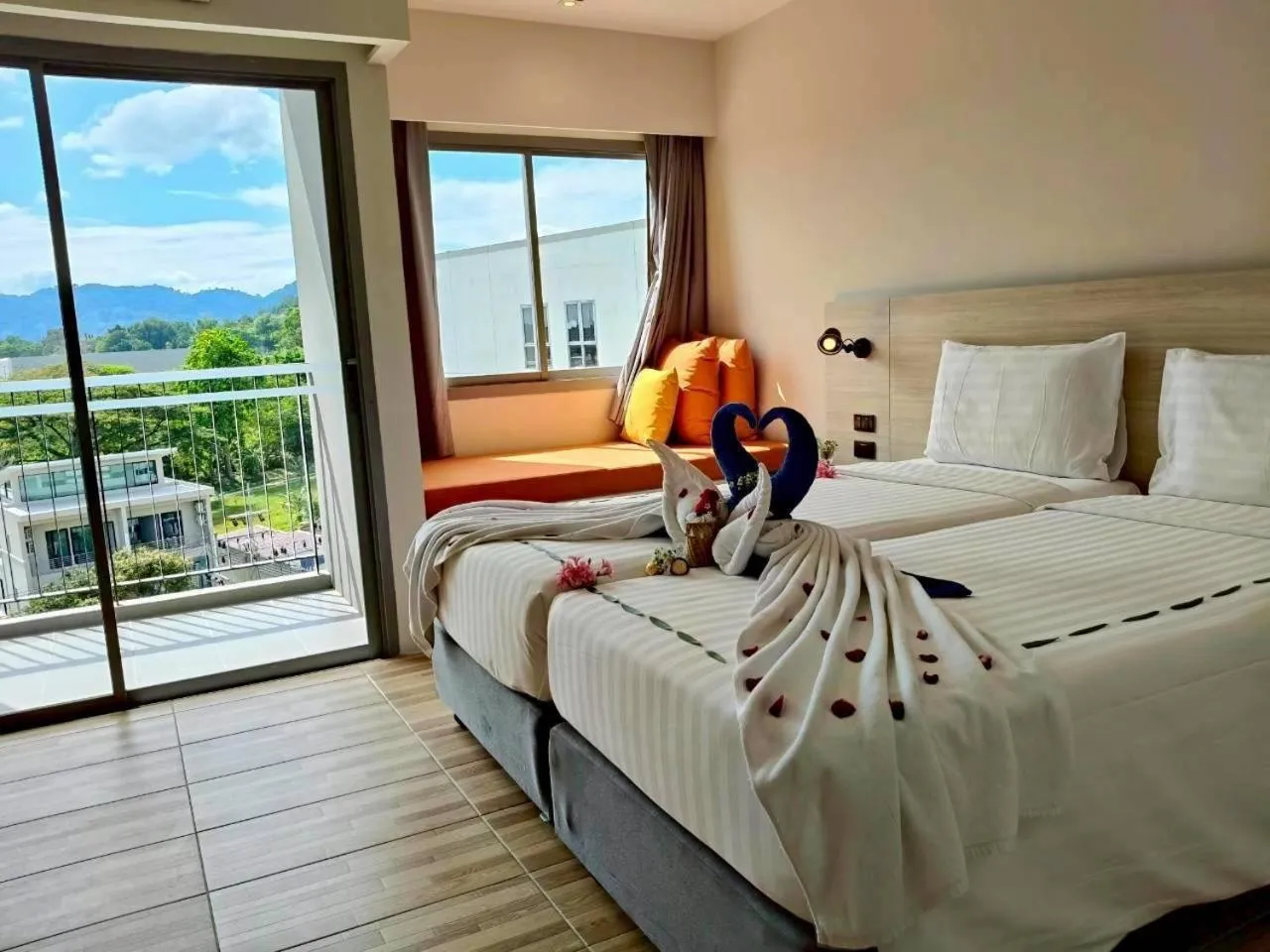 Bedroom, Bed in Beehive Boutique Hotel Phuket