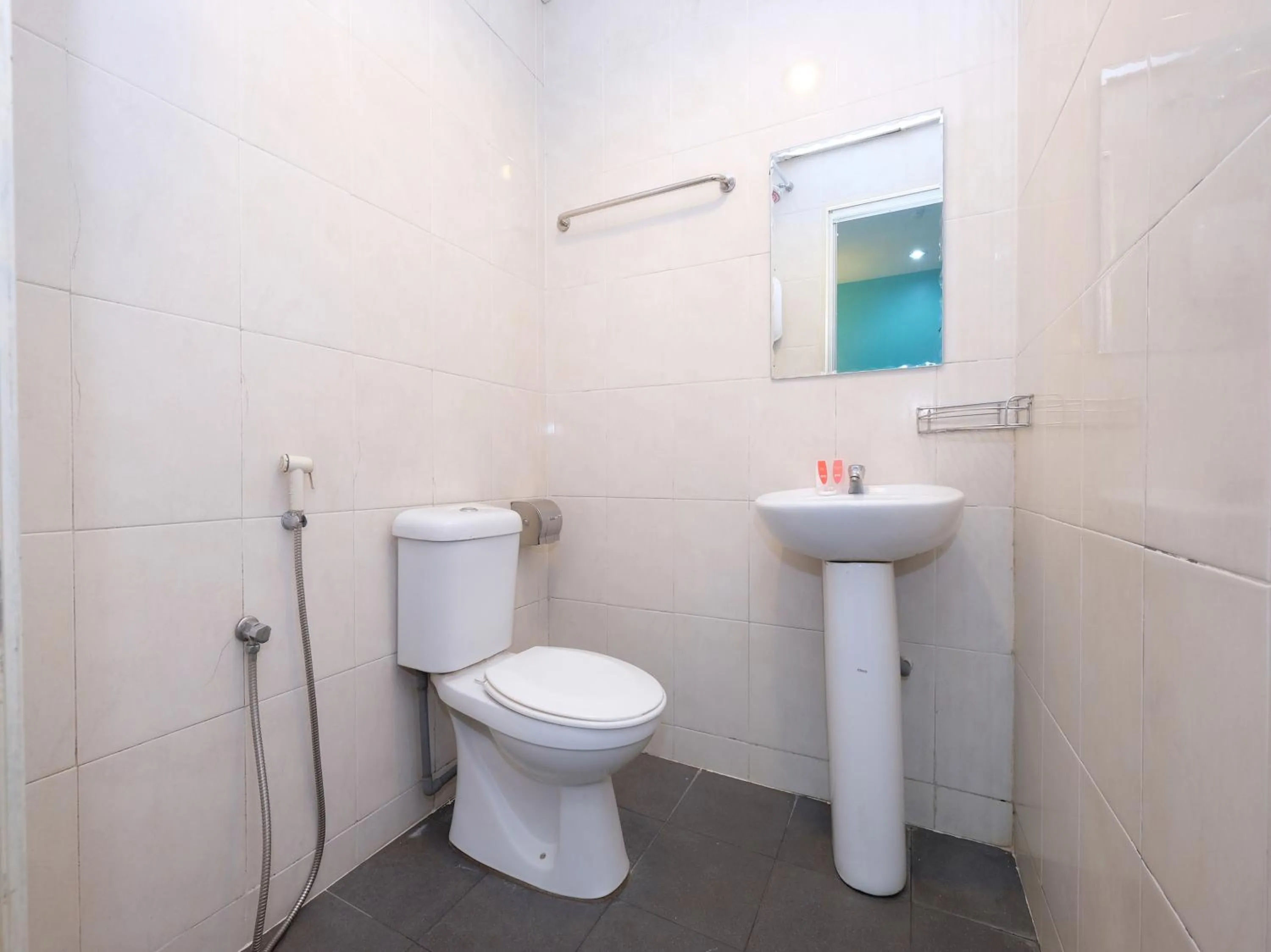 Bathroom in Marjan Hotel Sdn Bhd