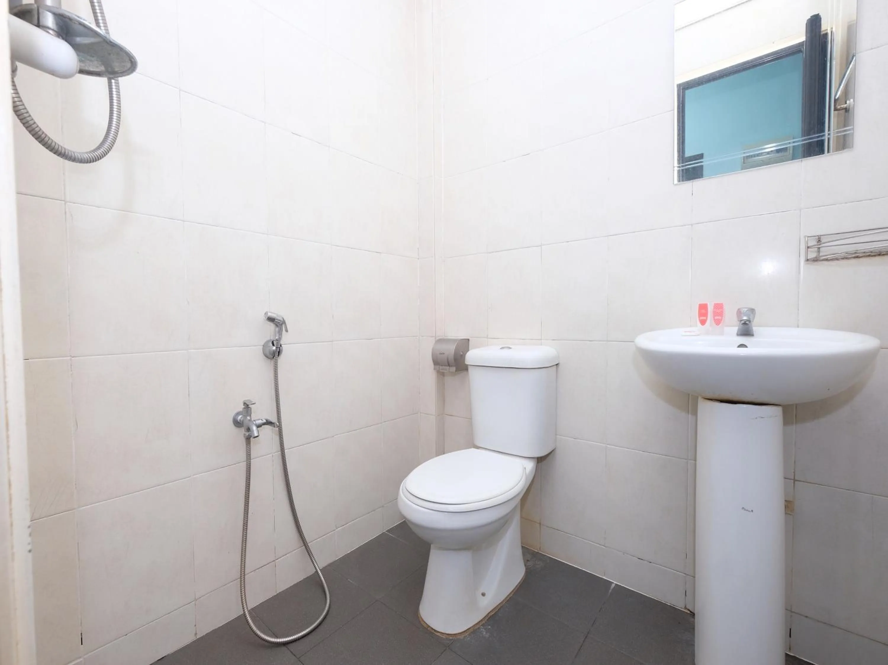 Bathroom in Marjan Hotel Sdn Bhd