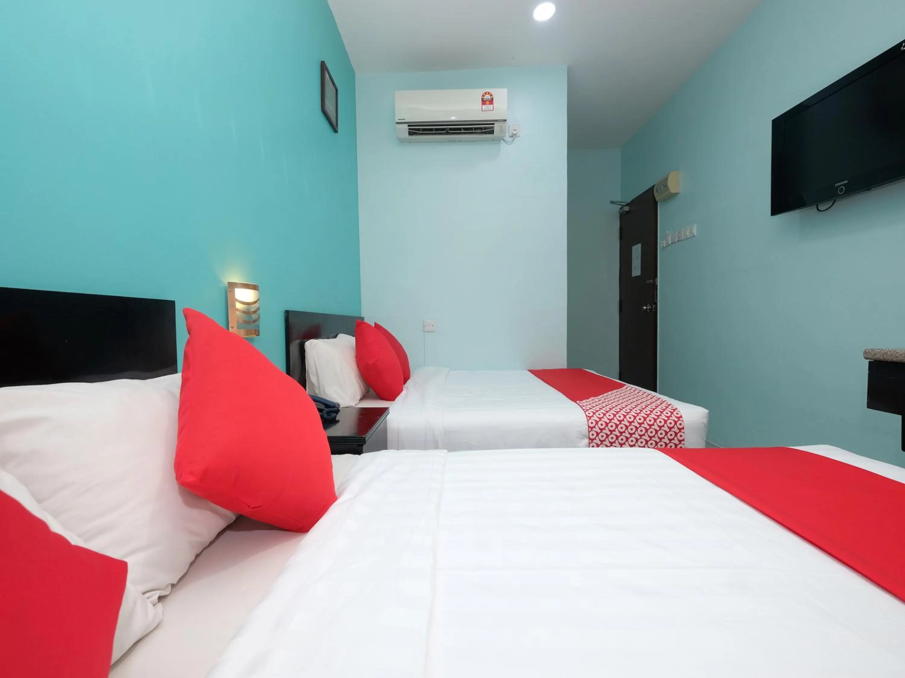 Bed in Marjan Hotel Sdn Bhd