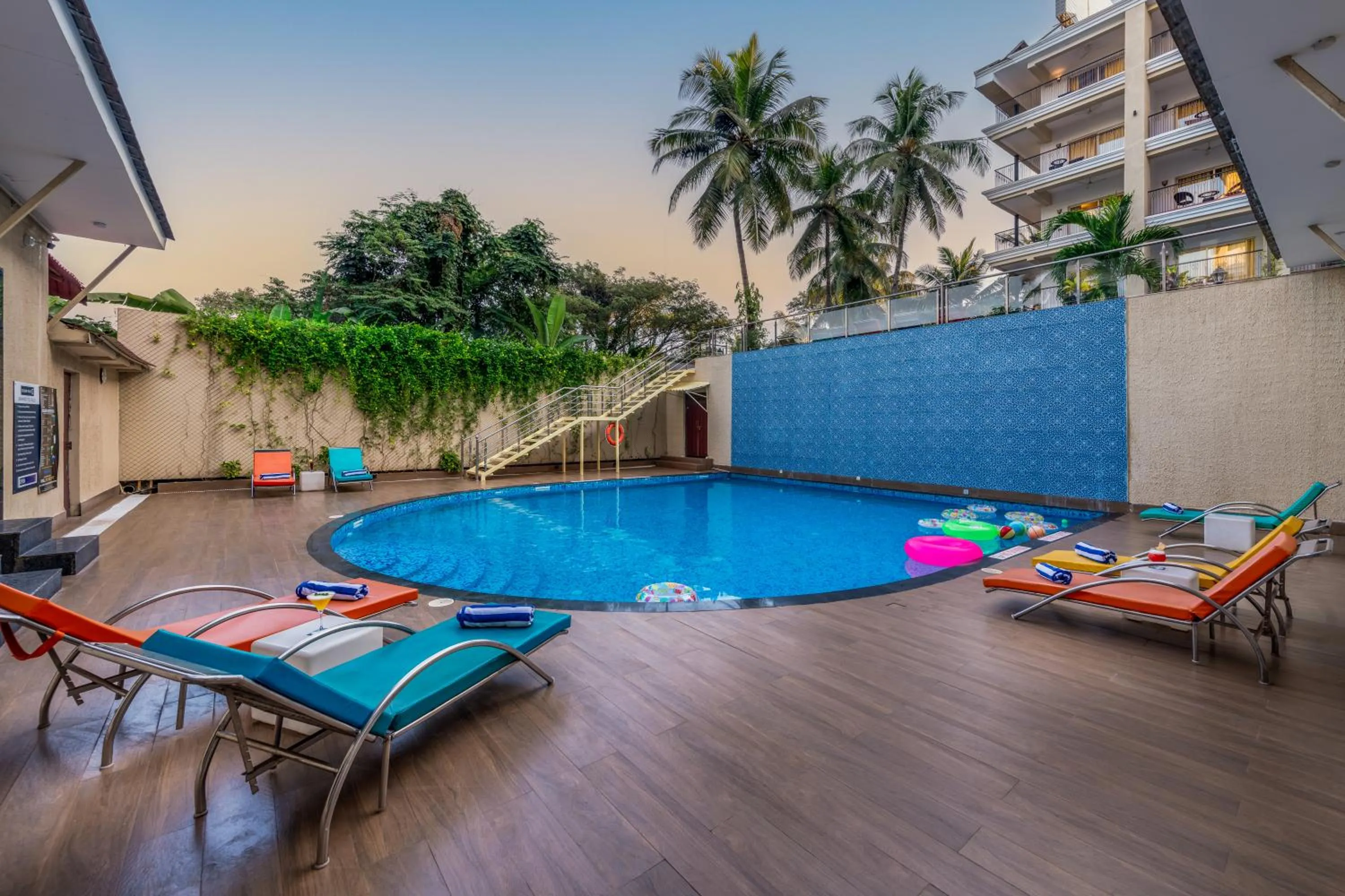 Pool view in Golden Tulip Candolim, Goa