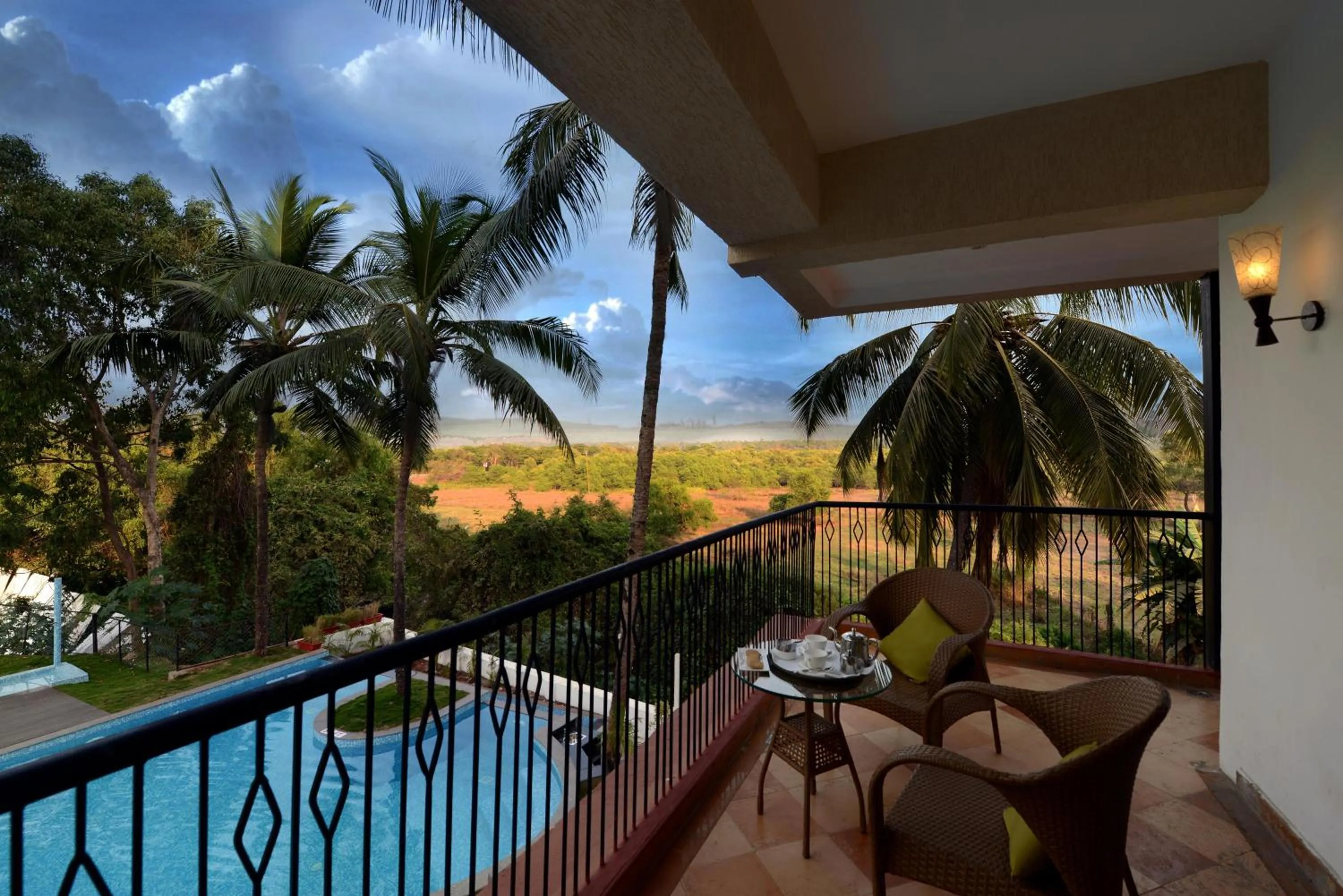 Balcony/Terrace in Golden Tulip Candolim, Goa