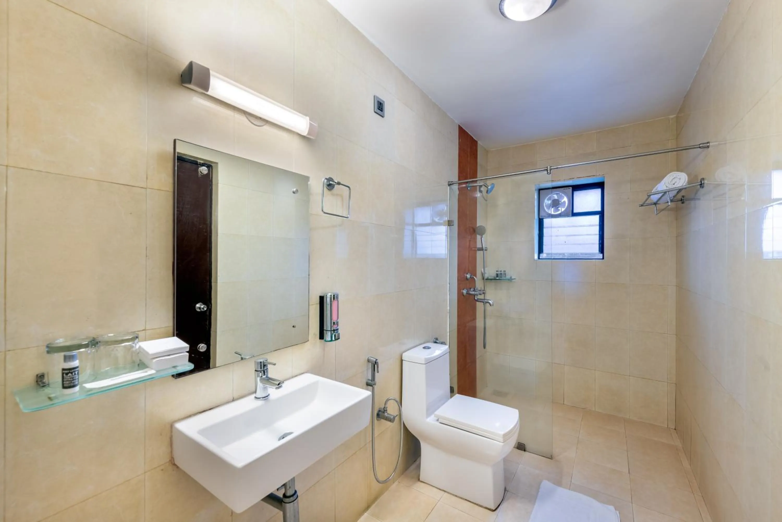 Bathroom in Golden Tulip Candolim, Goa