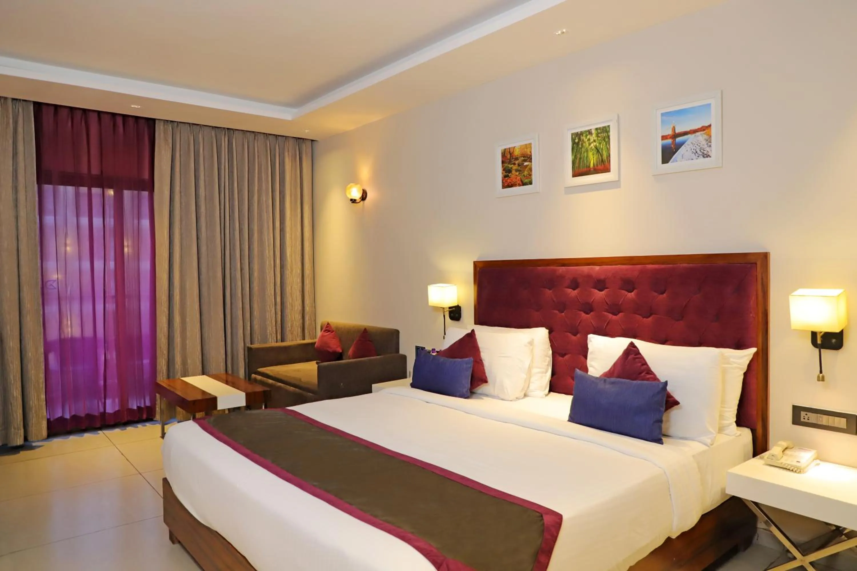 Bed in Golden Tulip Candolim, Goa