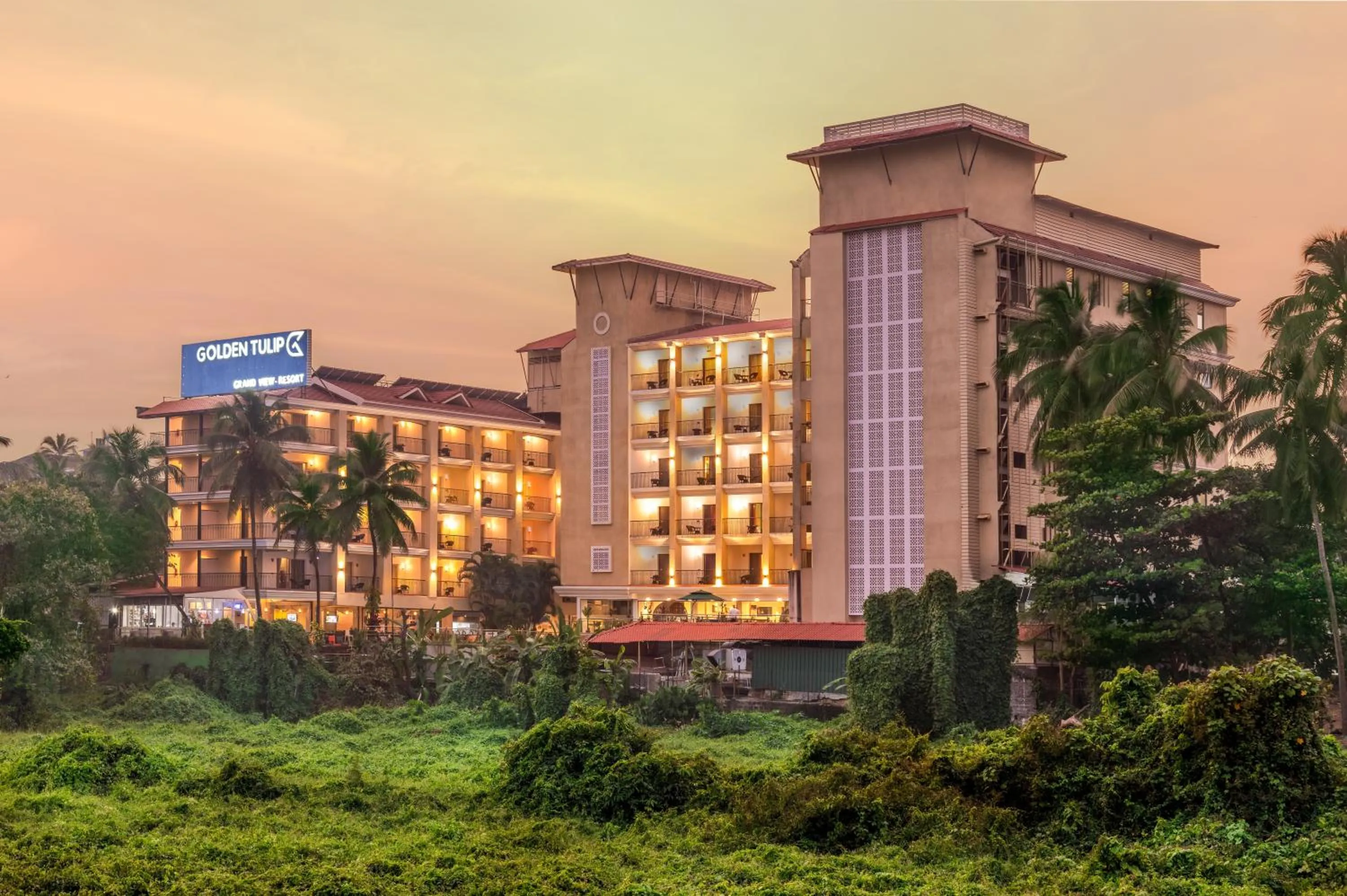Property building in Golden Tulip Candolim, Goa