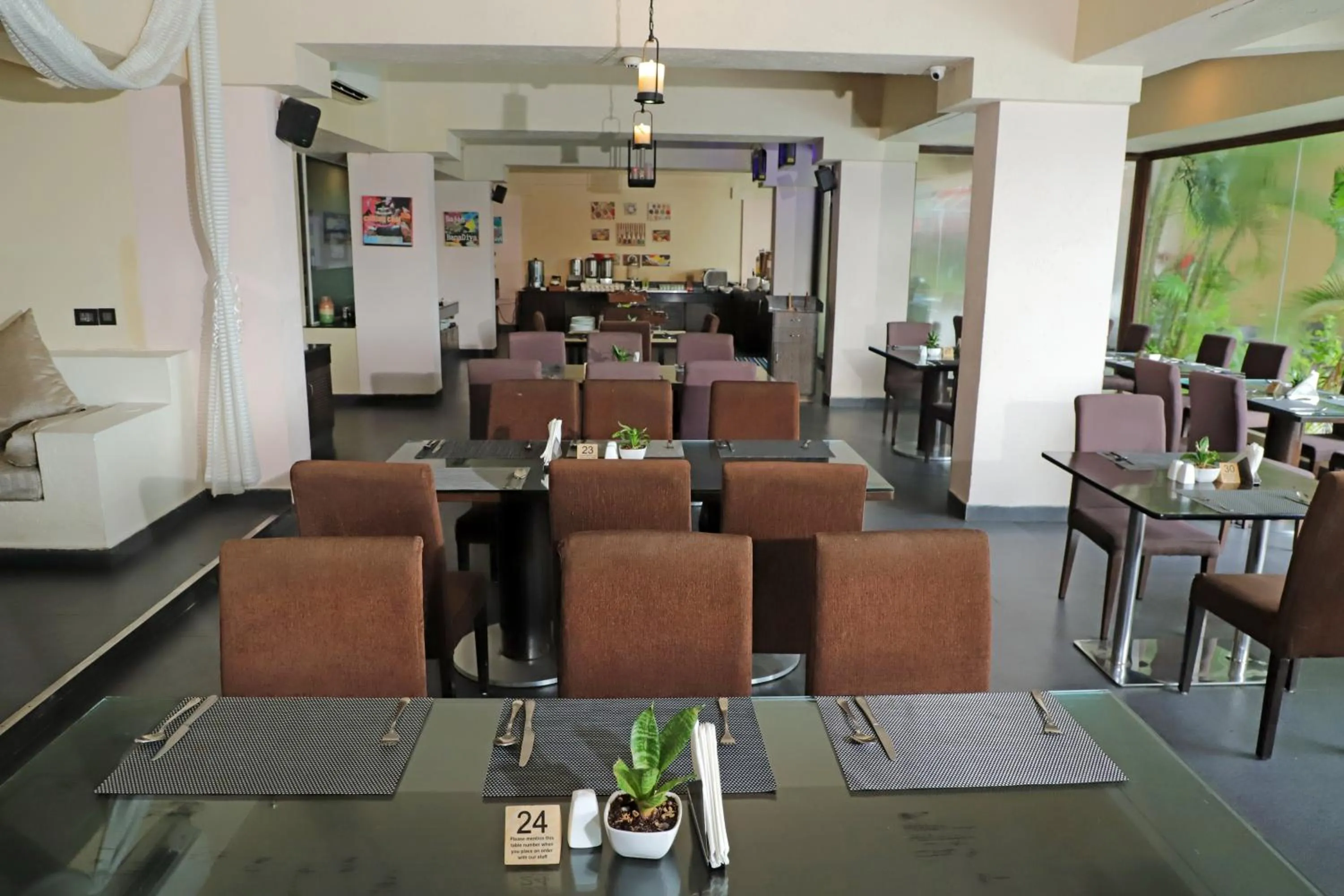 Restaurant/places to eat in Golden Tulip Candolim, Goa