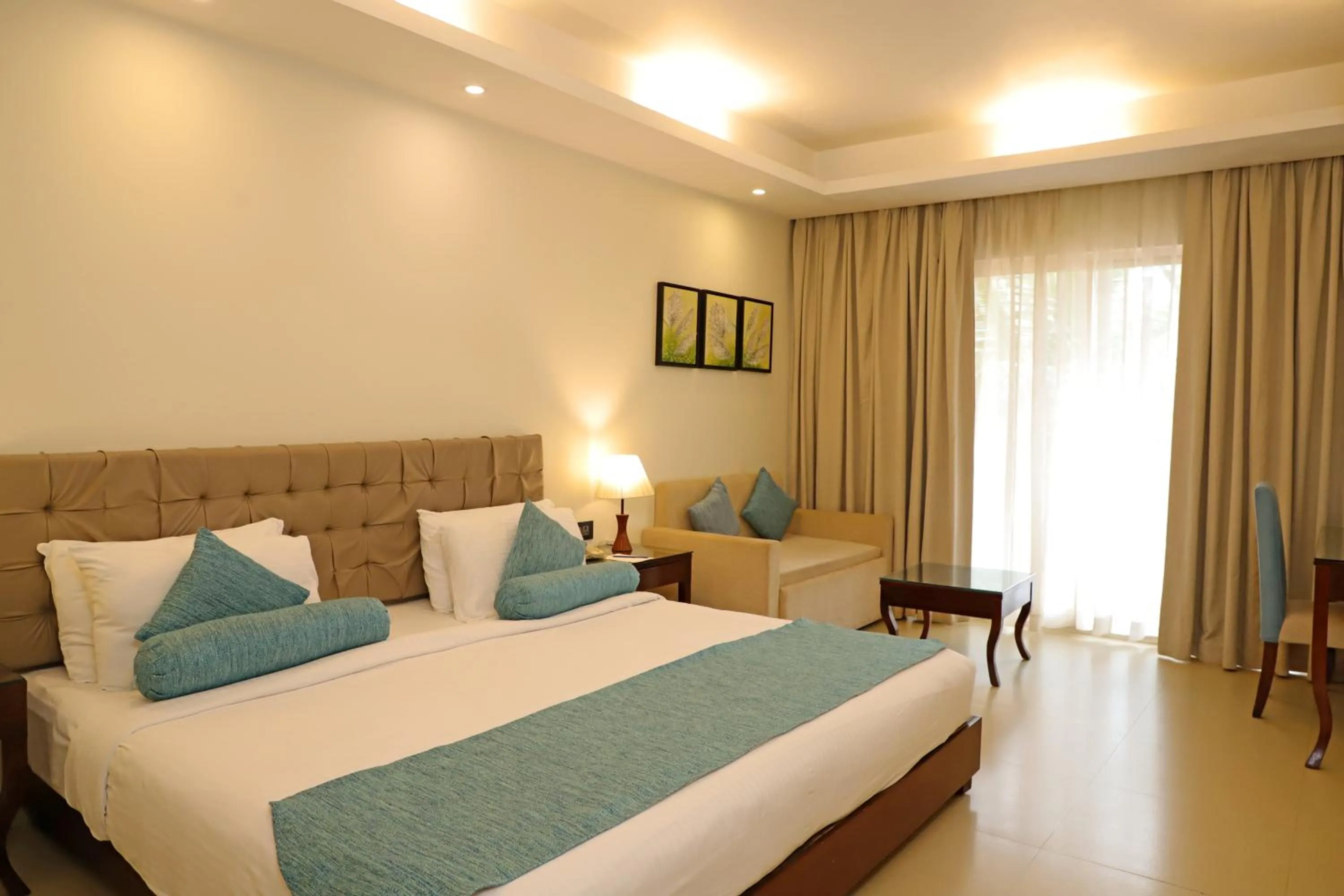 Bed in Golden Tulip Candolim, Goa