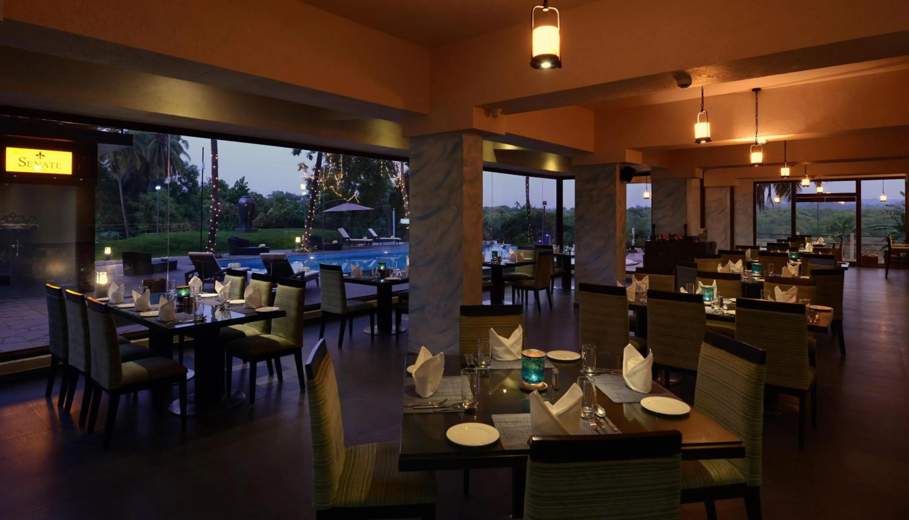 Restaurant/places to eat in Golden Tulip Candolim, Goa