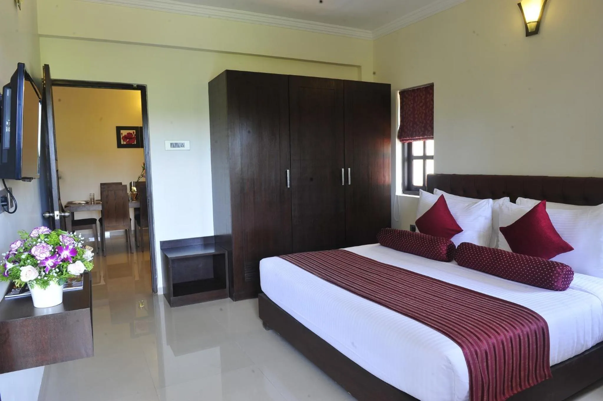 Bed in Golden Tulip Candolim, Goa