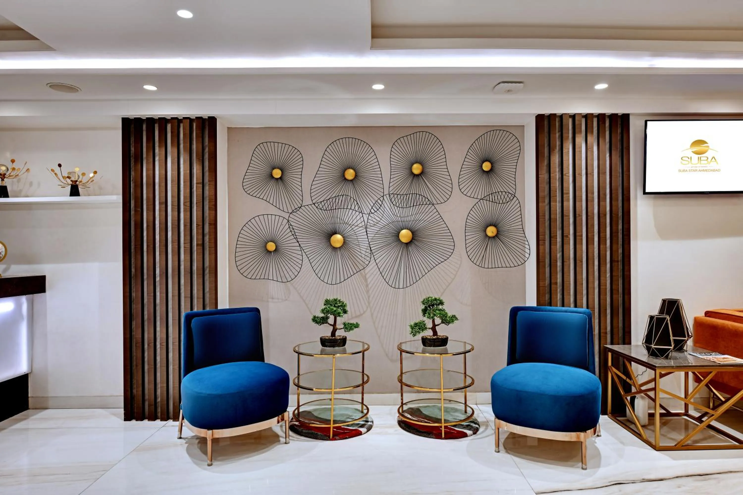 Lobby or reception in Hotel Suba Star Ahmedabad