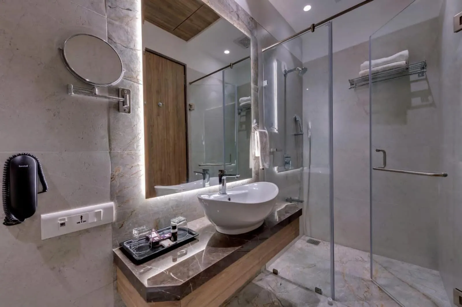 Bathroom in Hotel Suba Star Ahmedabad