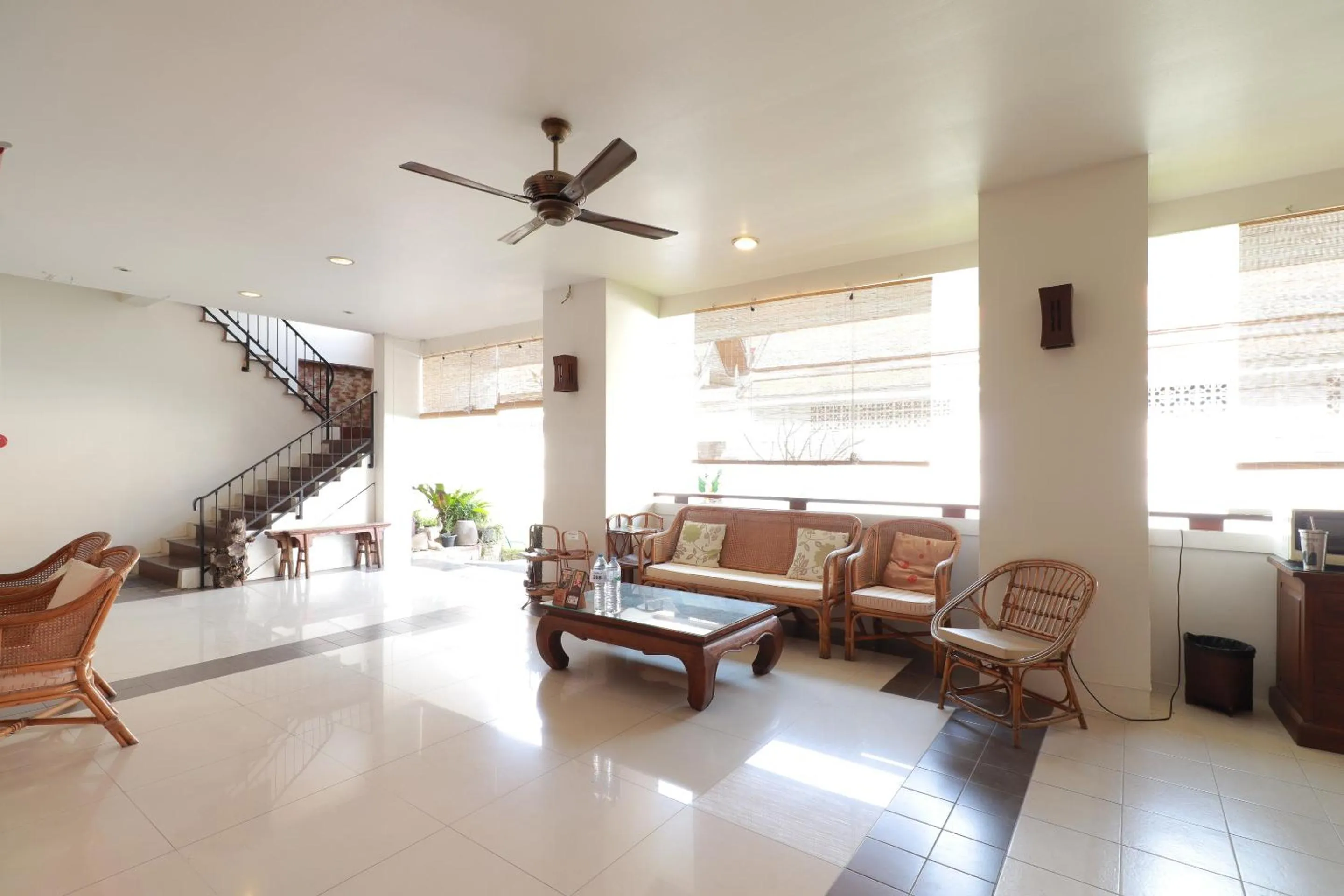 Lobby or reception in Mali's Room