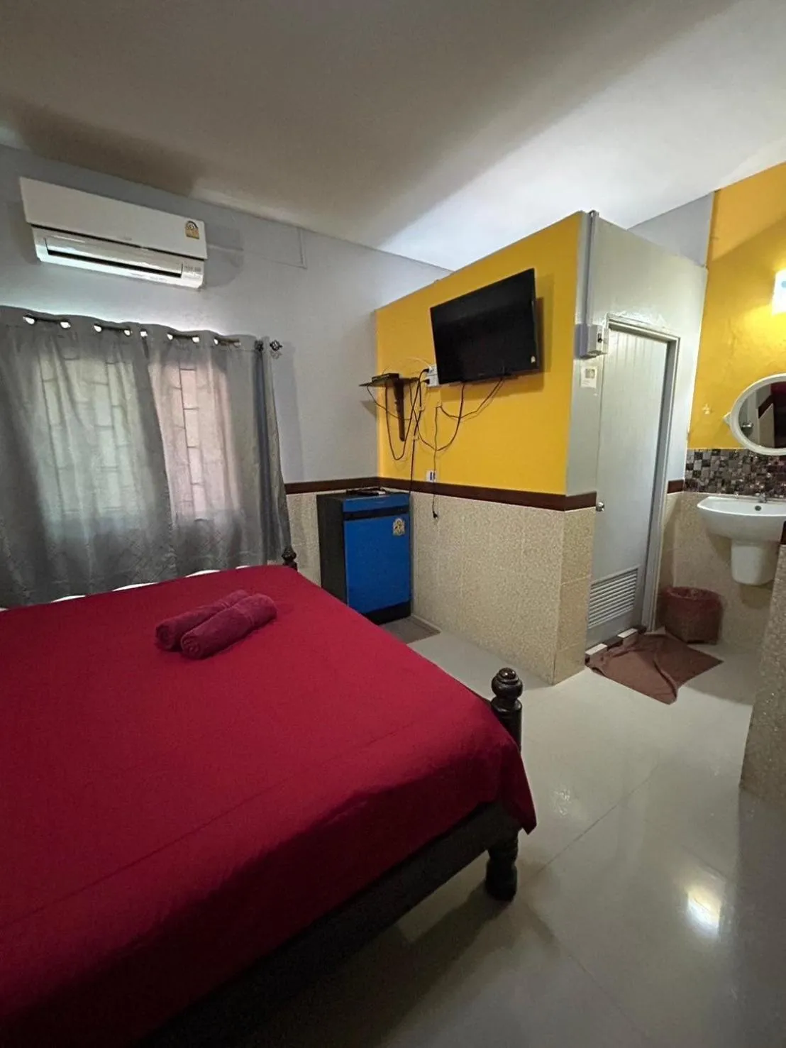 Bed in Baan Are Gong Riverside Homestay