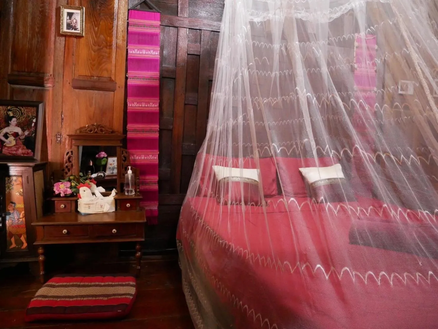 Bed in Baan Are Gong Riverside Homestay