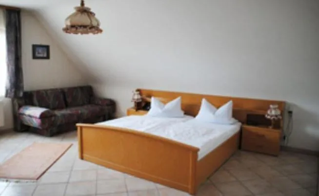 Bed in Gasthof-Hotel-Löwen