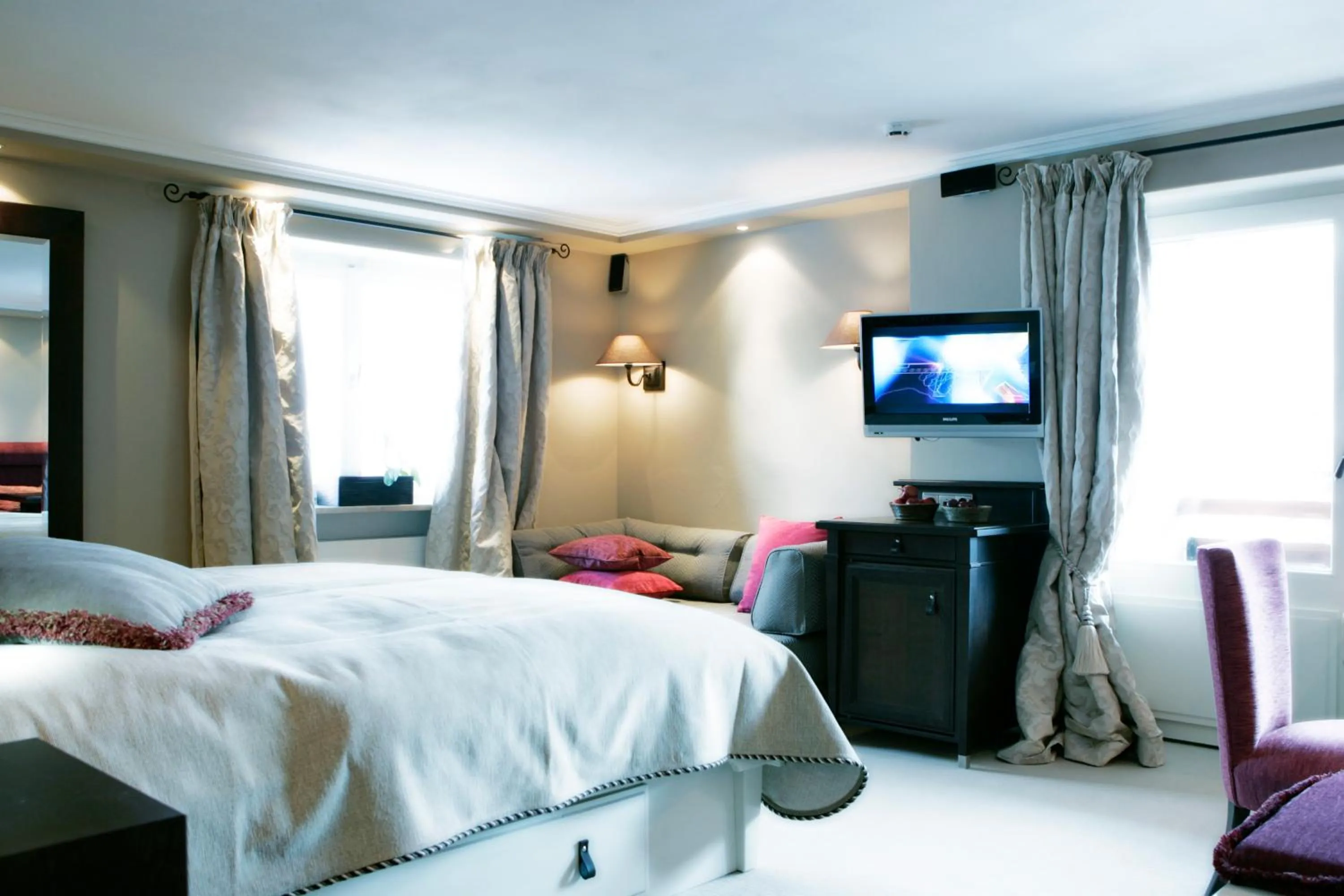 Photo of the whole room, Bed in Hotel Berghof