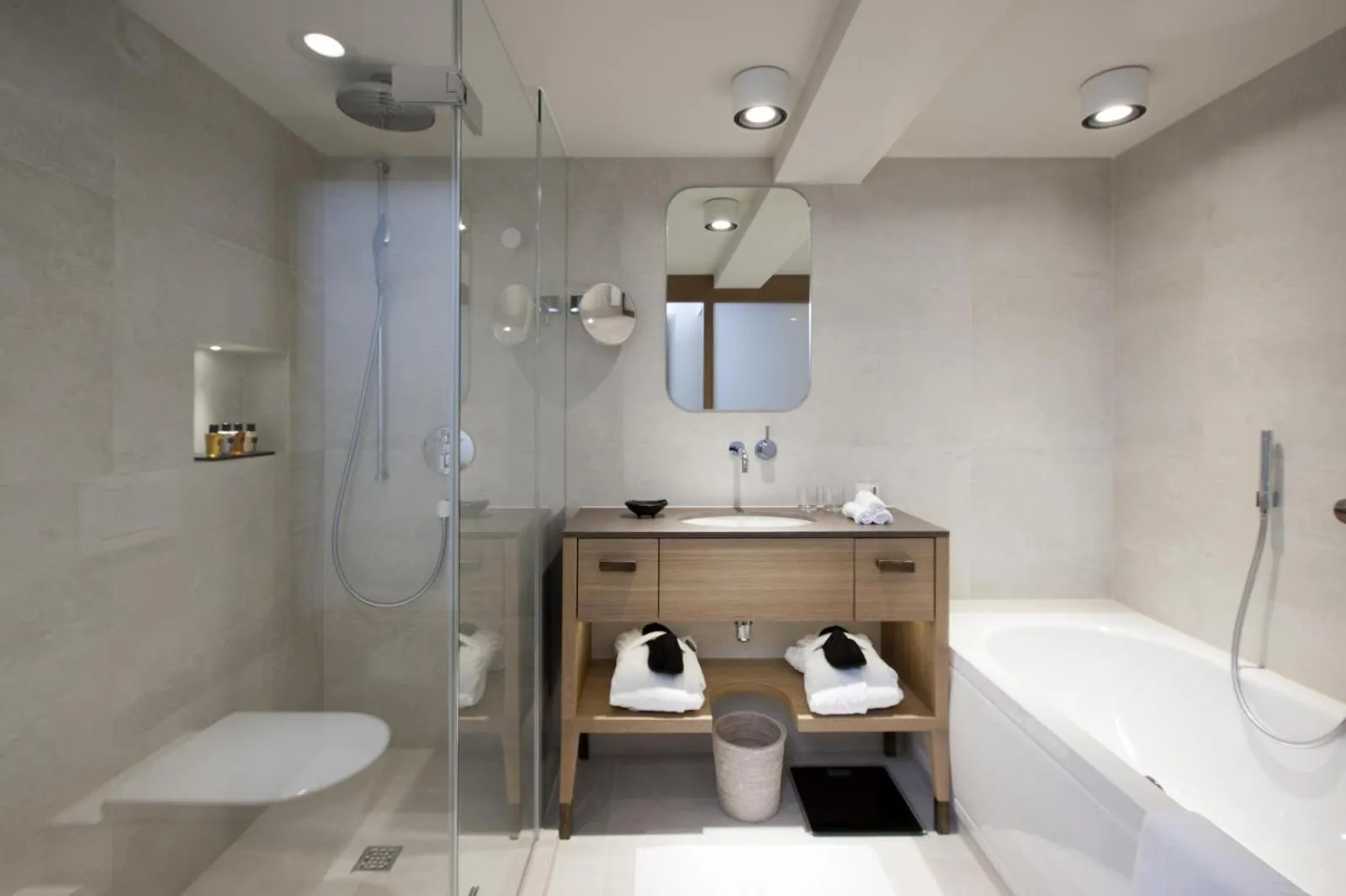 Shower in Hotel Berghof