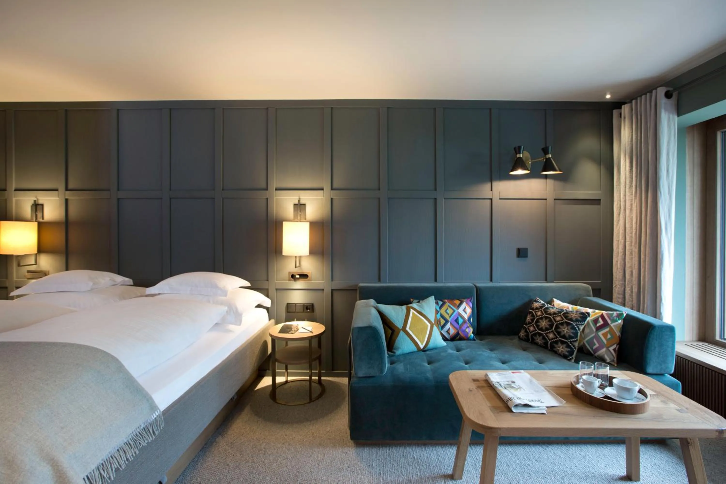 Living room, Bed in Hotel Berghof