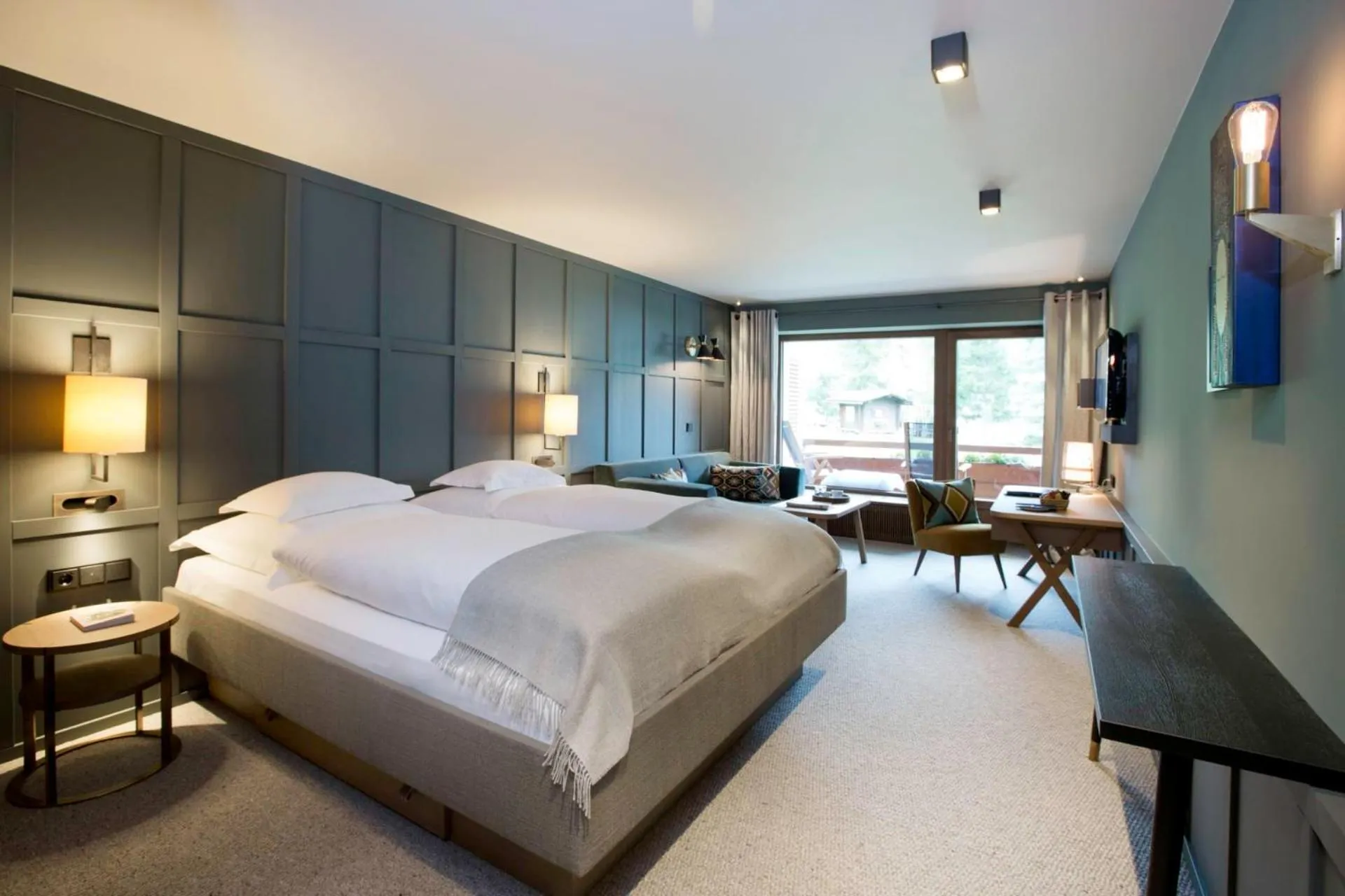 Bed in Hotel Berghof