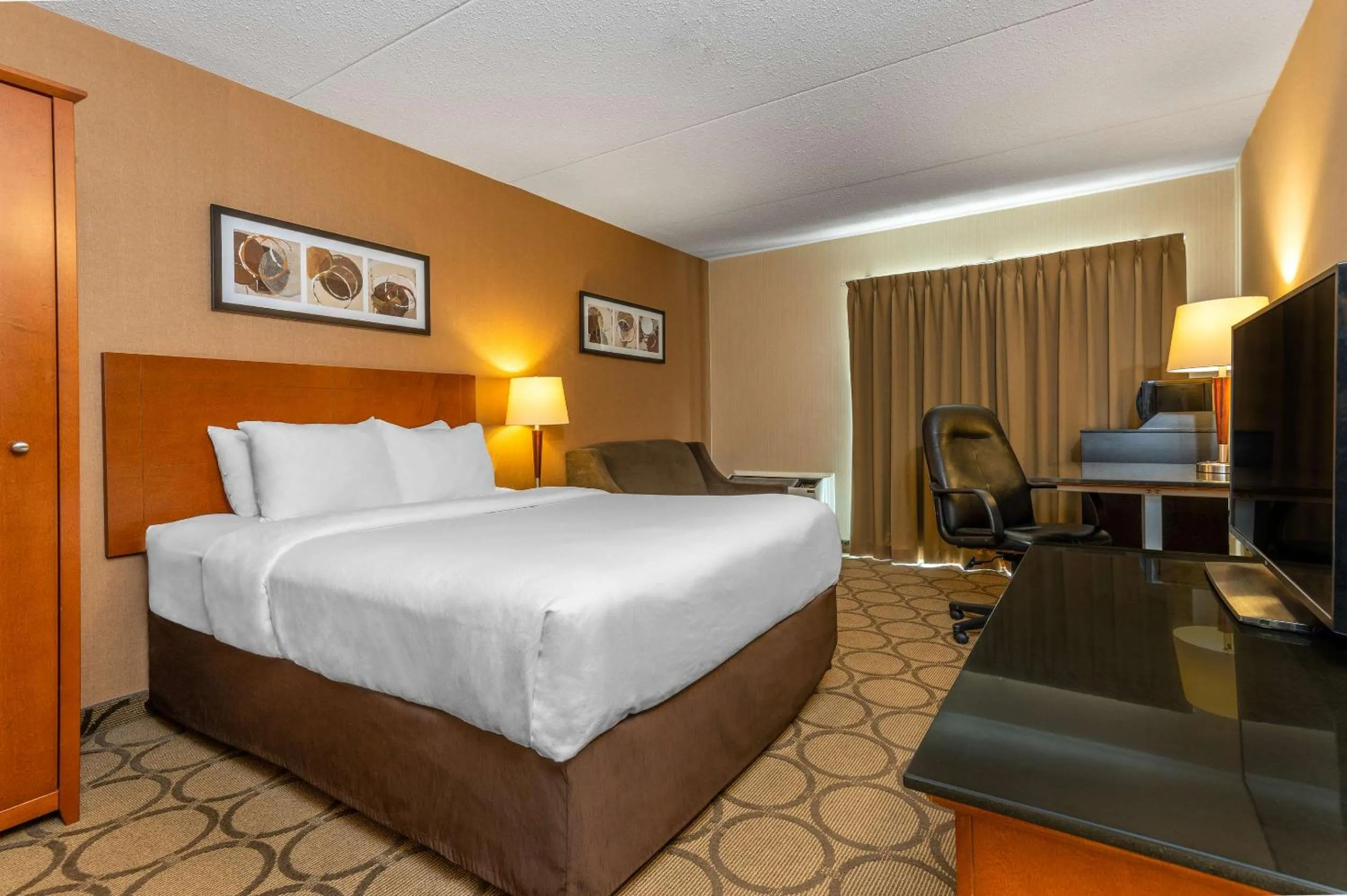 Bedroom, Bed in Comfort Inn