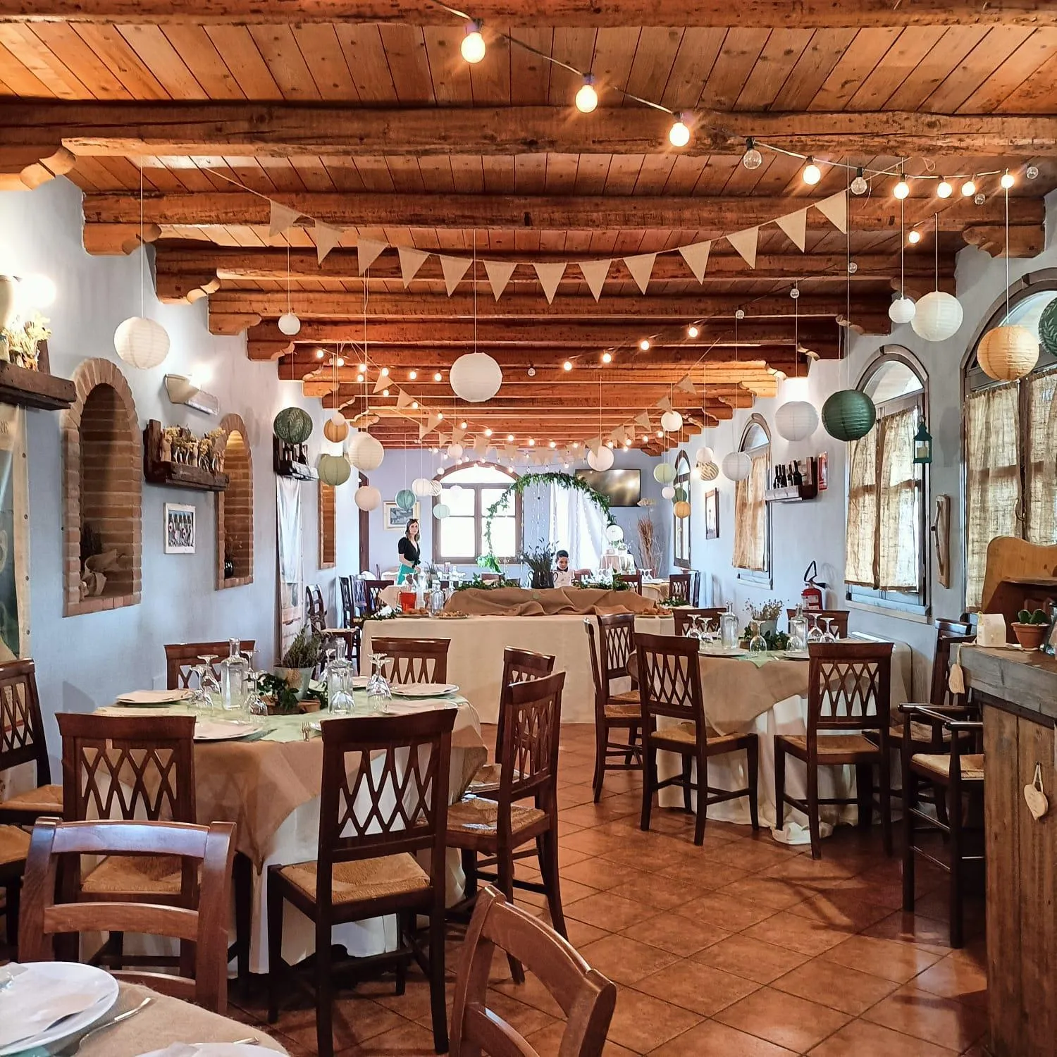 Restaurant/places to eat in Hotel Funtana Noa