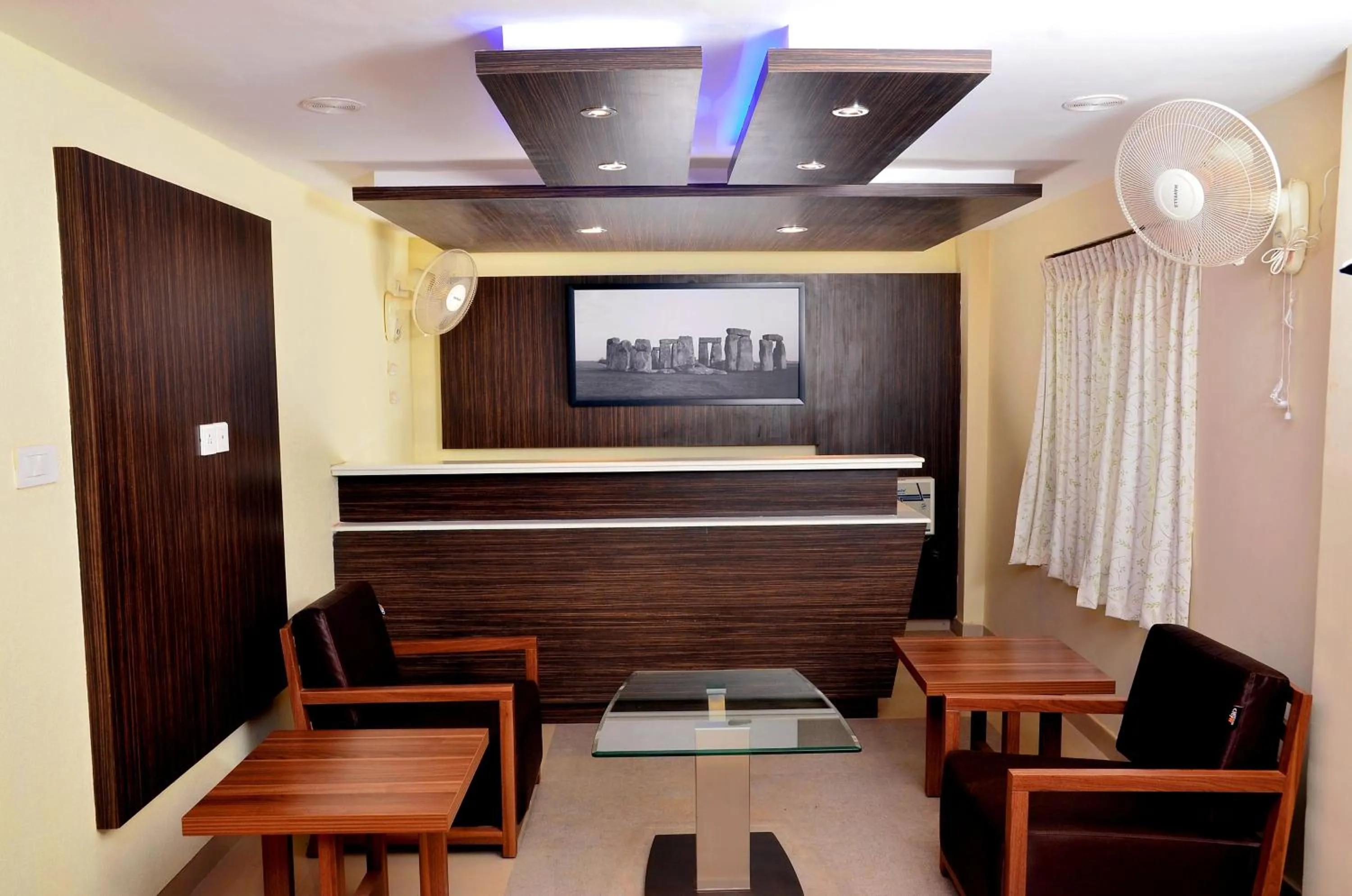 Restaurant/places to eat in French Avenue