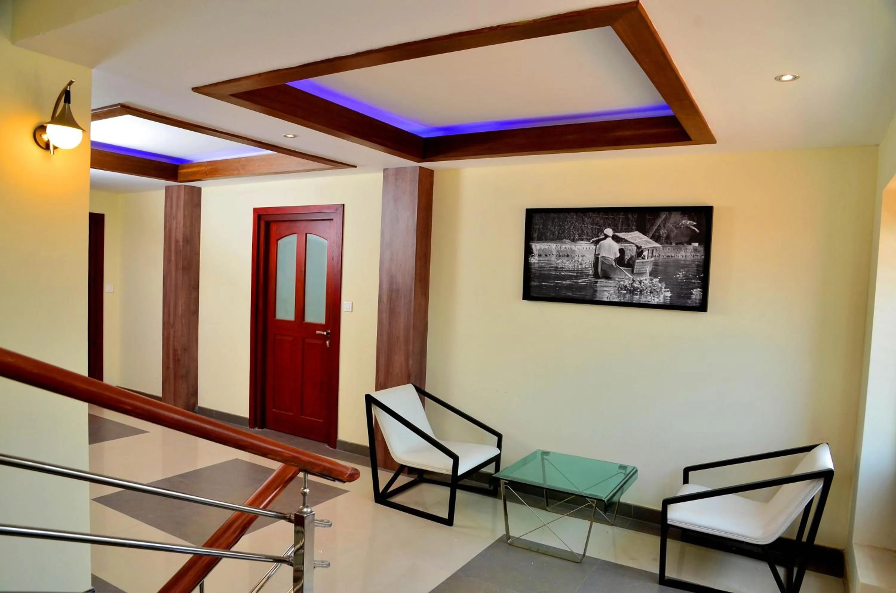 Living room in French Avenue