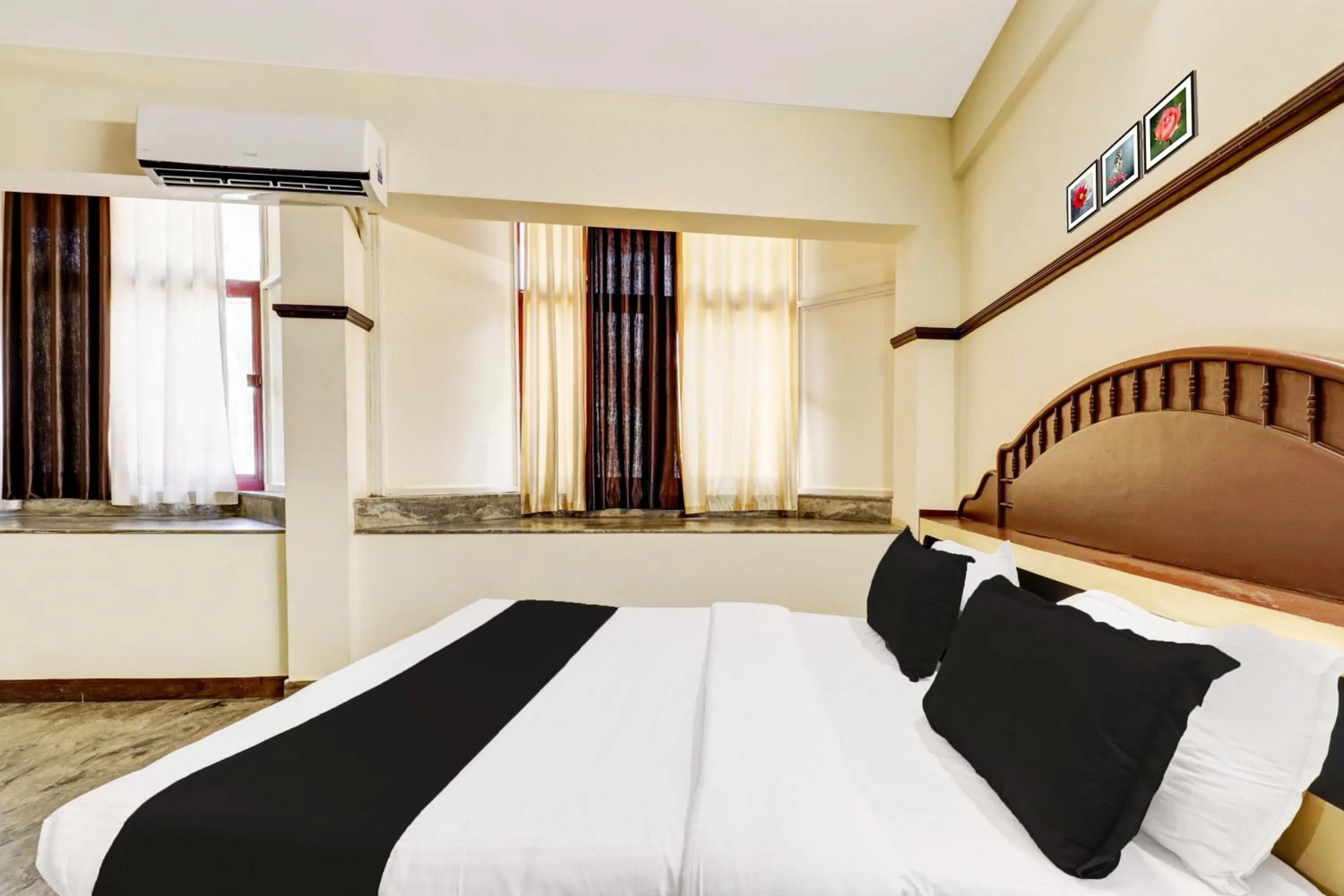 Bedroom, Bed in Super Hotel O East Nada