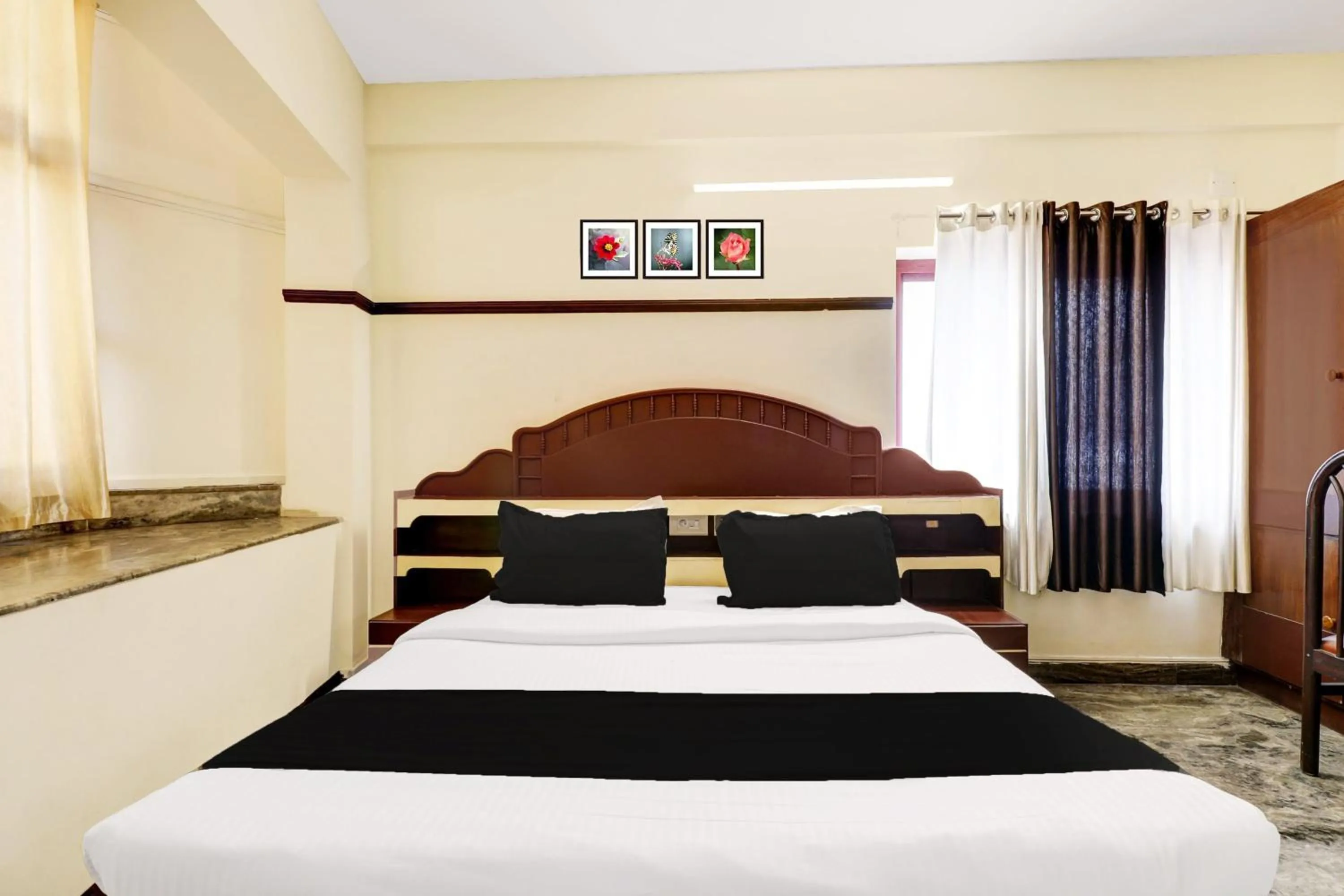 Bedroom, Bed in Super Hotel O East Nada