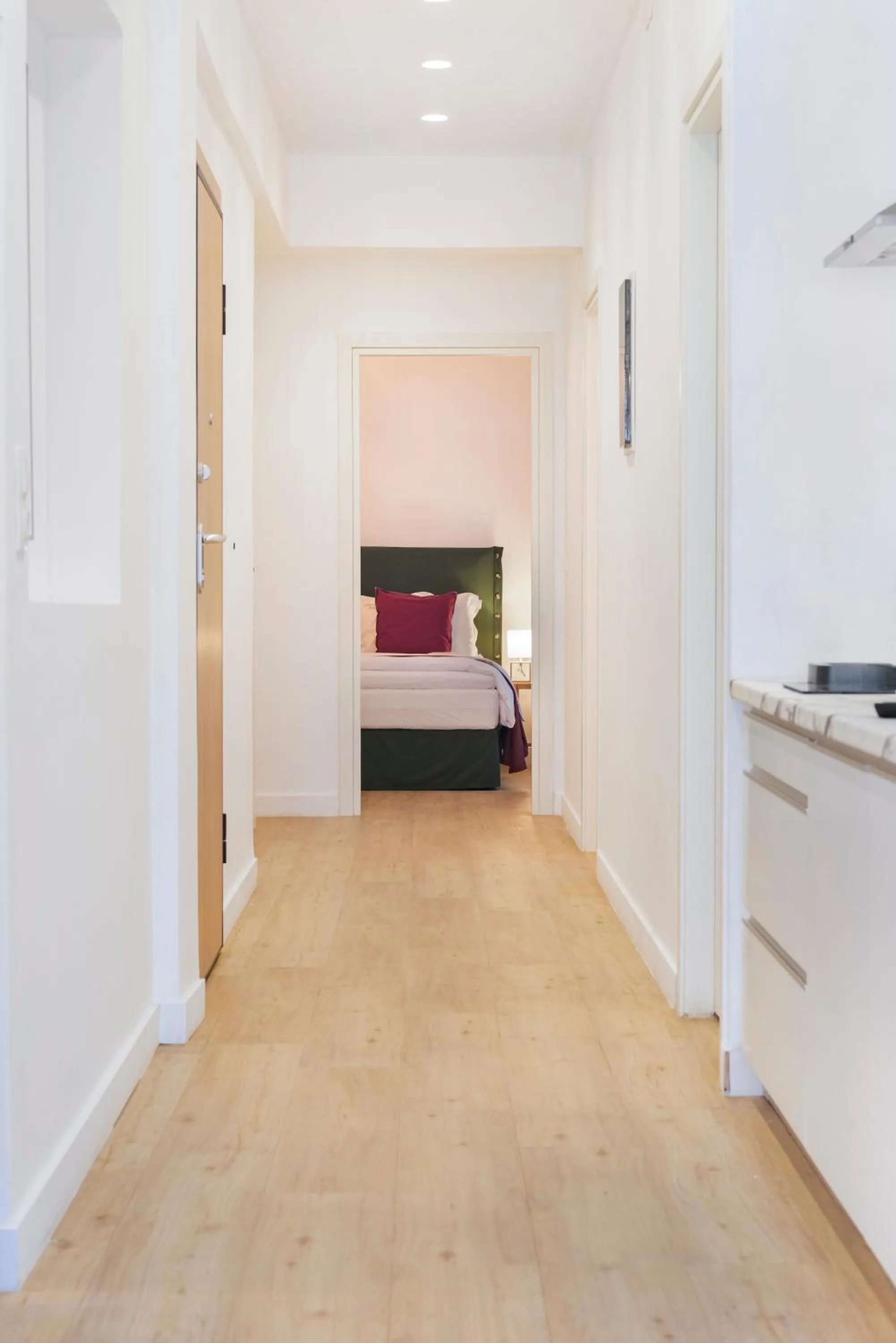 Bed in Maryflower Premium Apartments Piraeus