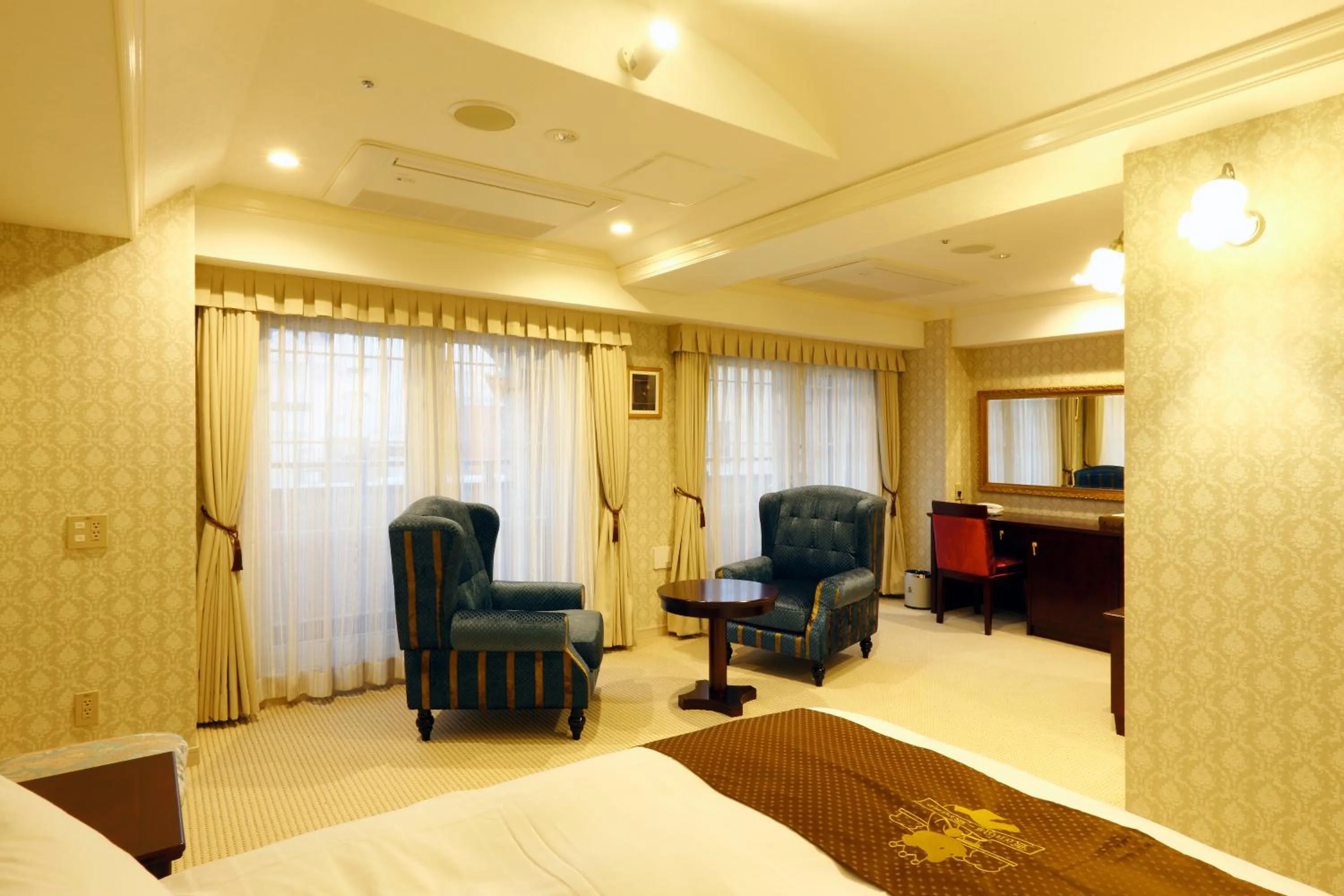 Bed in Hotel Konigs-Krone Kobe