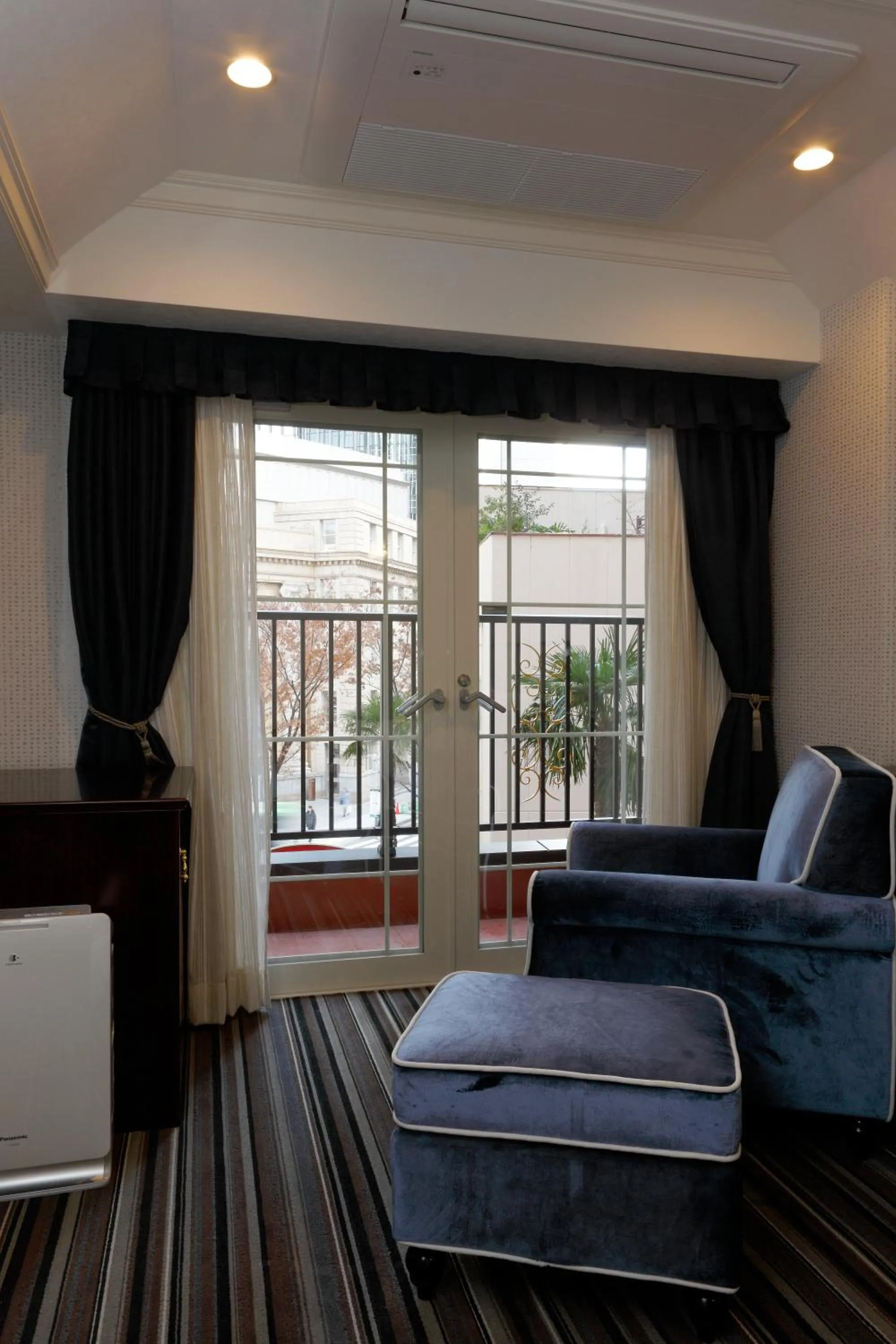 Bed in Hotel Konigs-Krone Kobe