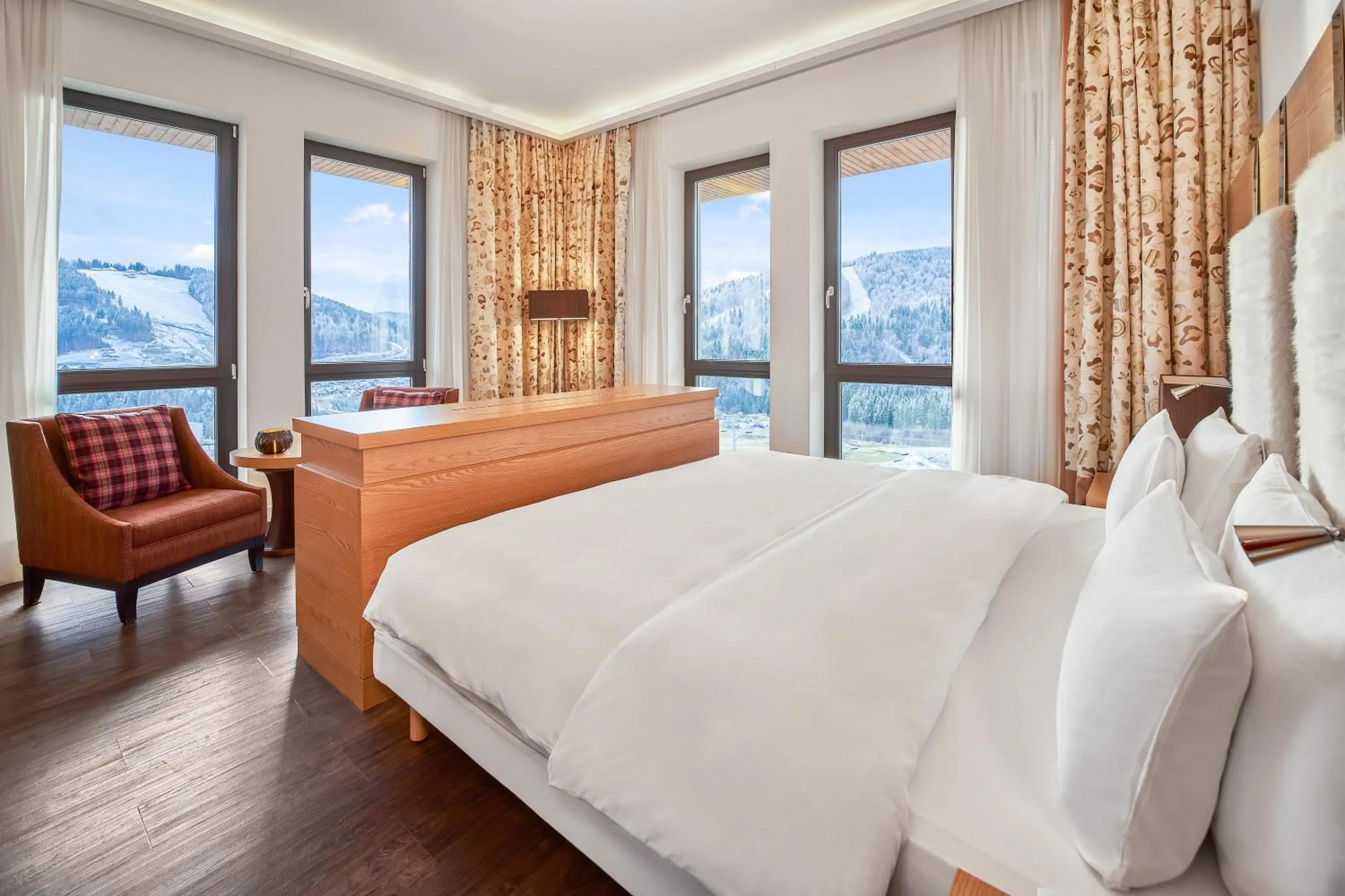 Photo of the whole room, Bed in Radisson Blu Resort Bukovel