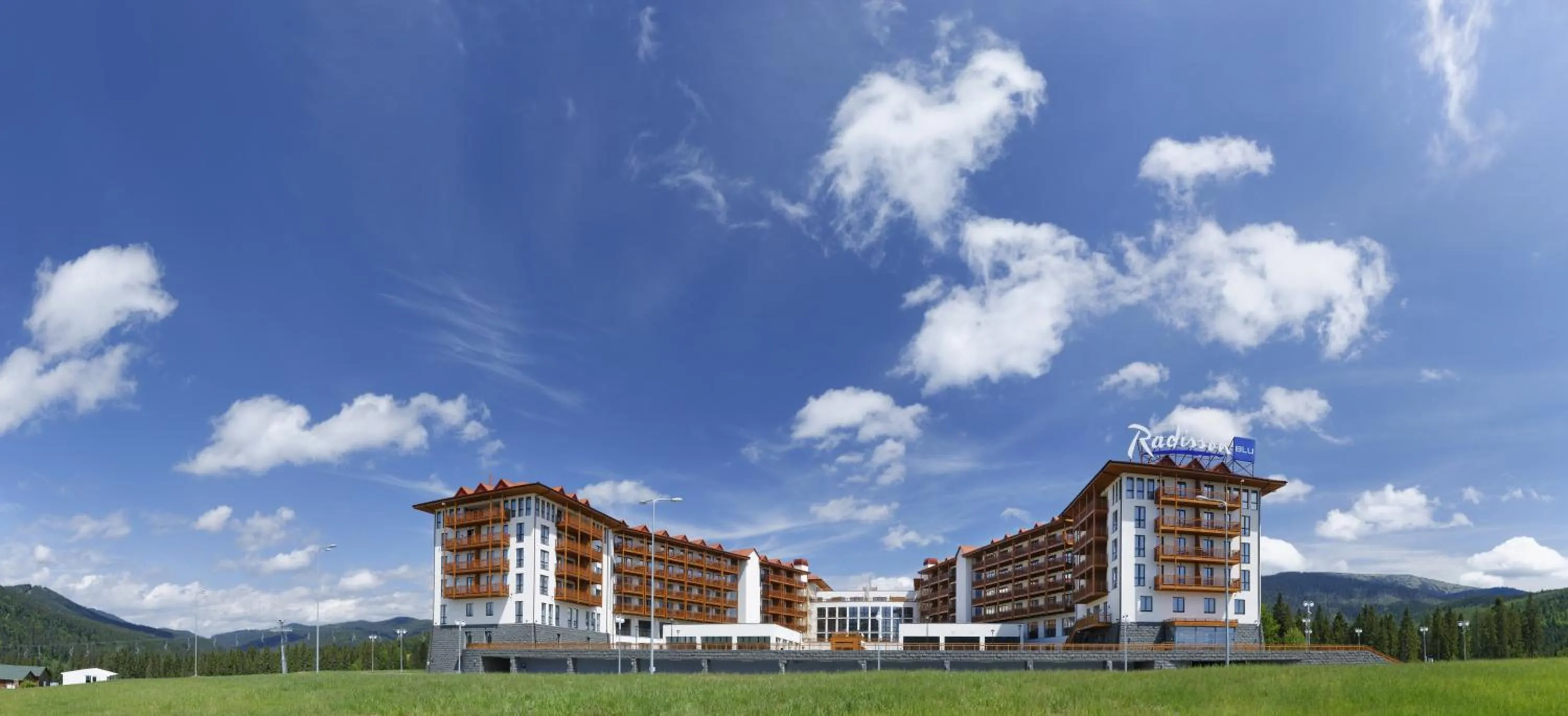 Facade/entrance in Radisson Blu Resort Bukovel