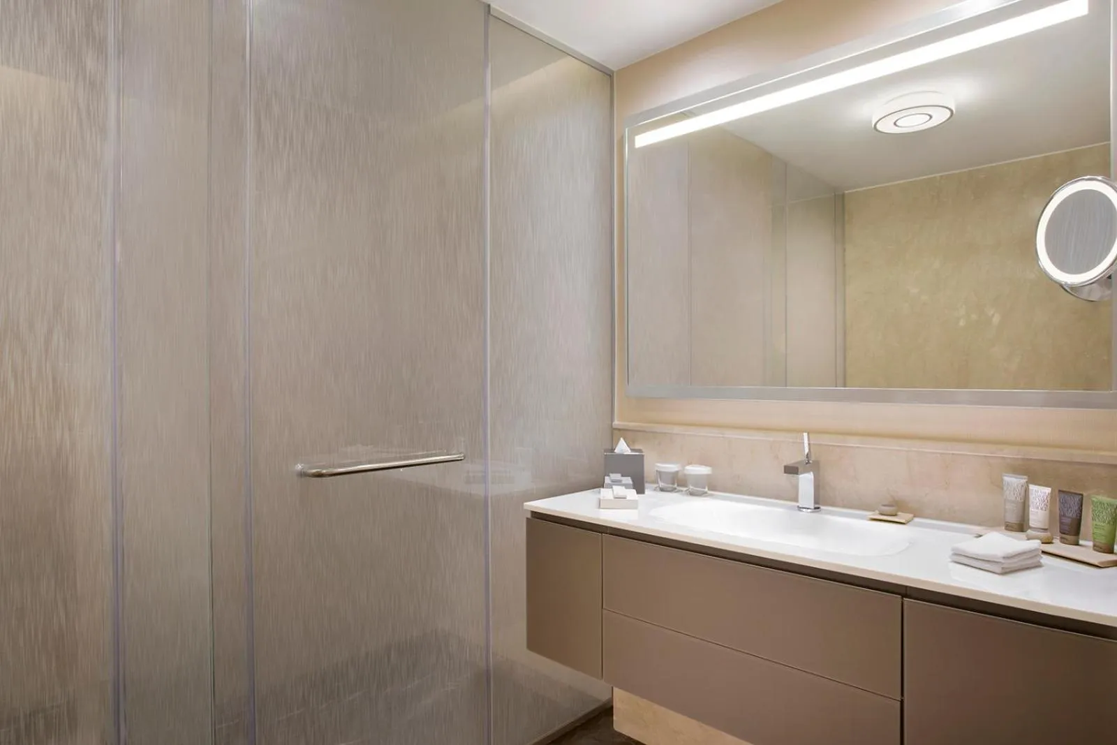 Shower in The Grand Tarabya Managed by Accor