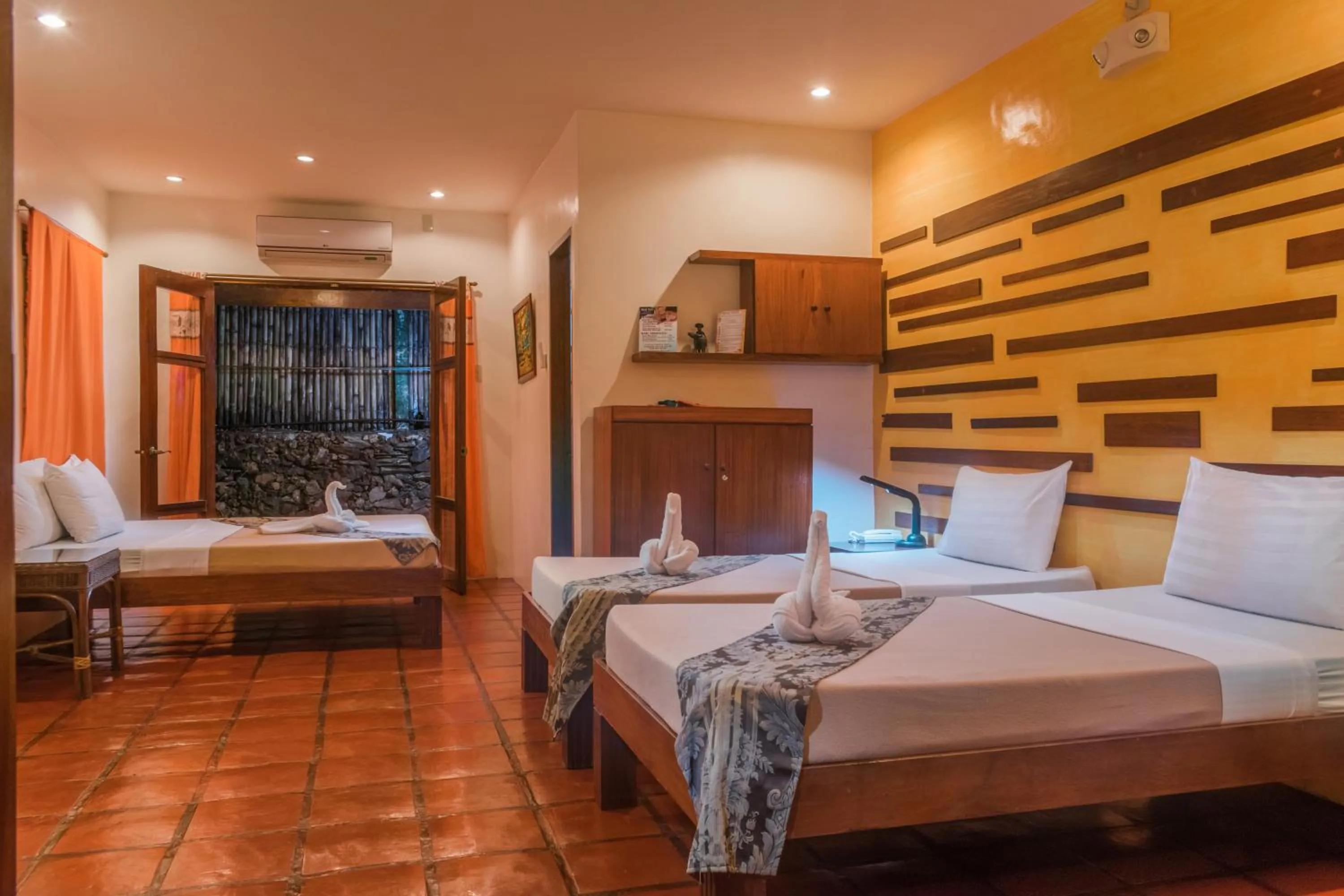 Photo of the whole room in Acacia Tree Garden Hotel